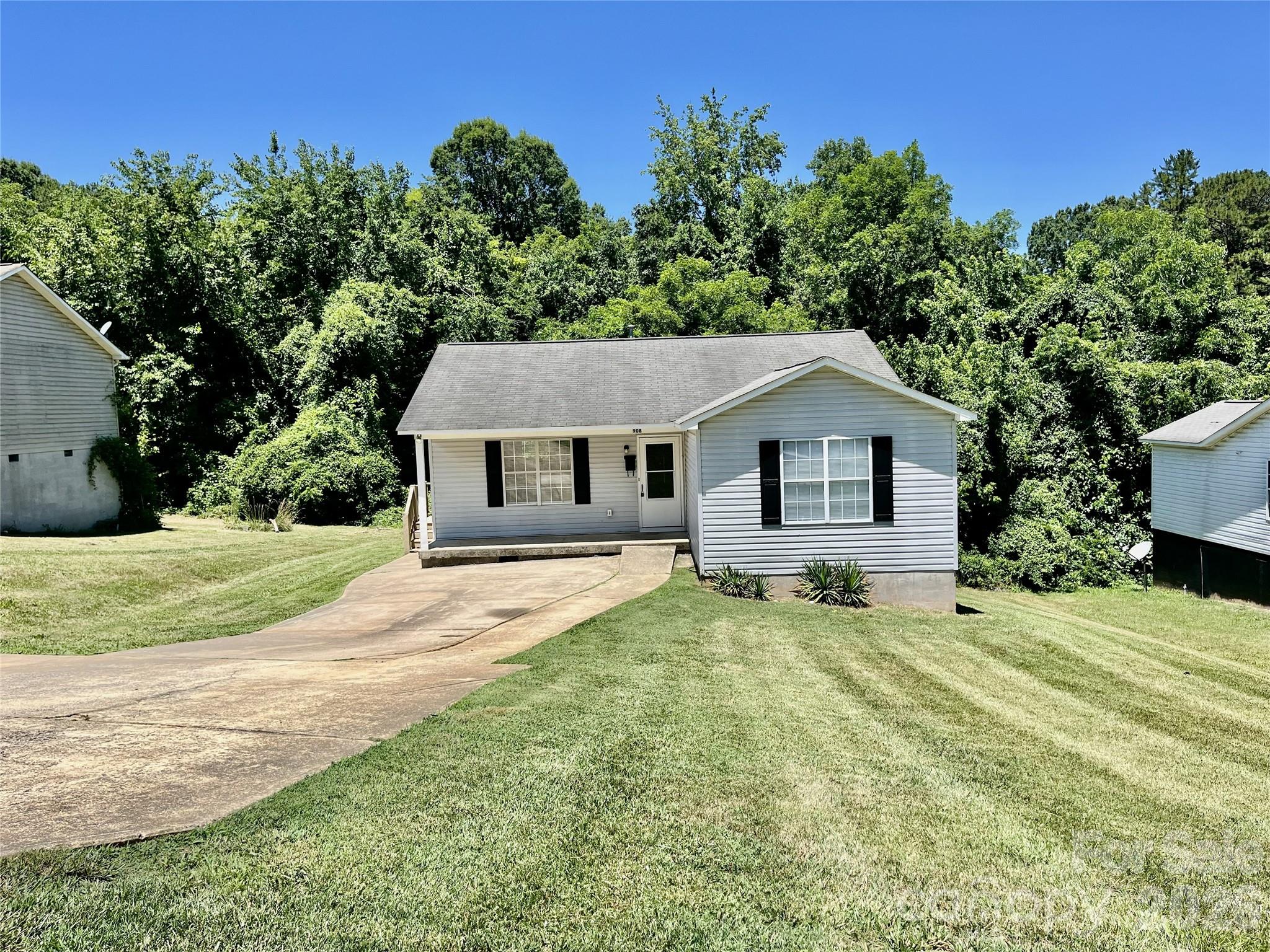 908 Green Street — Salisbury