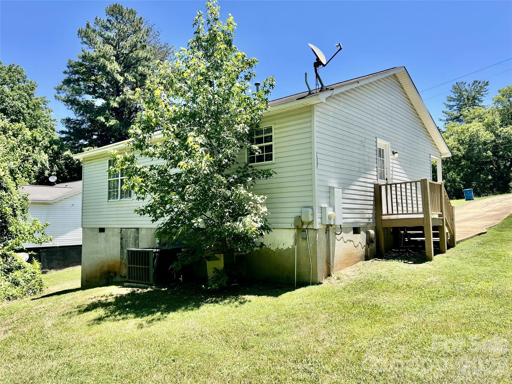 908 Green Street — Salisbury