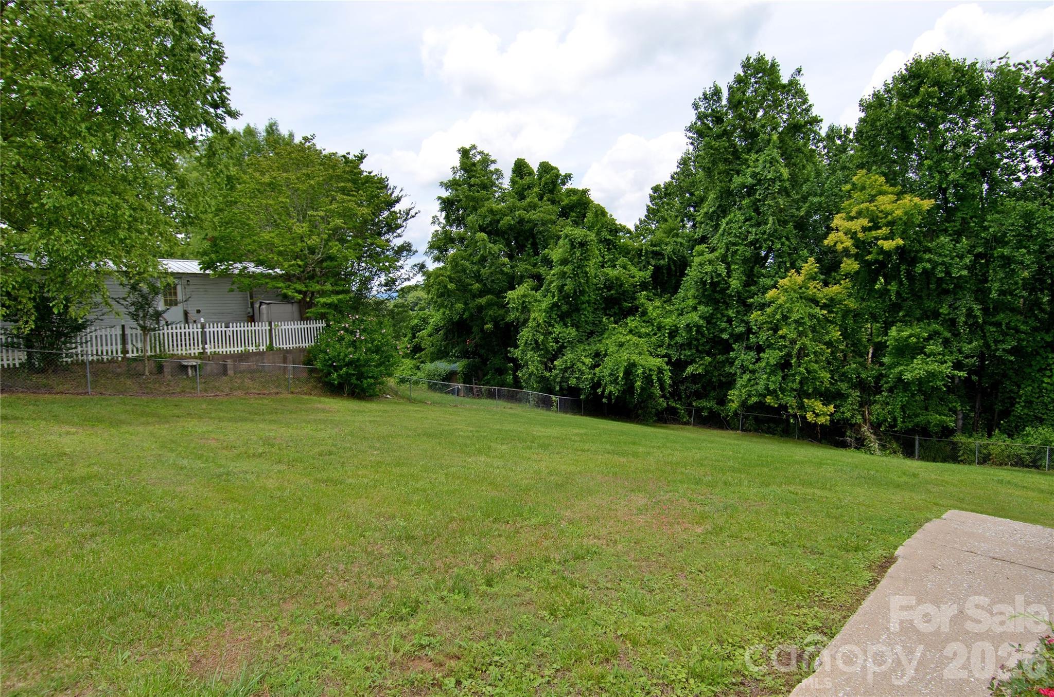 309 Morehead Road — Marion