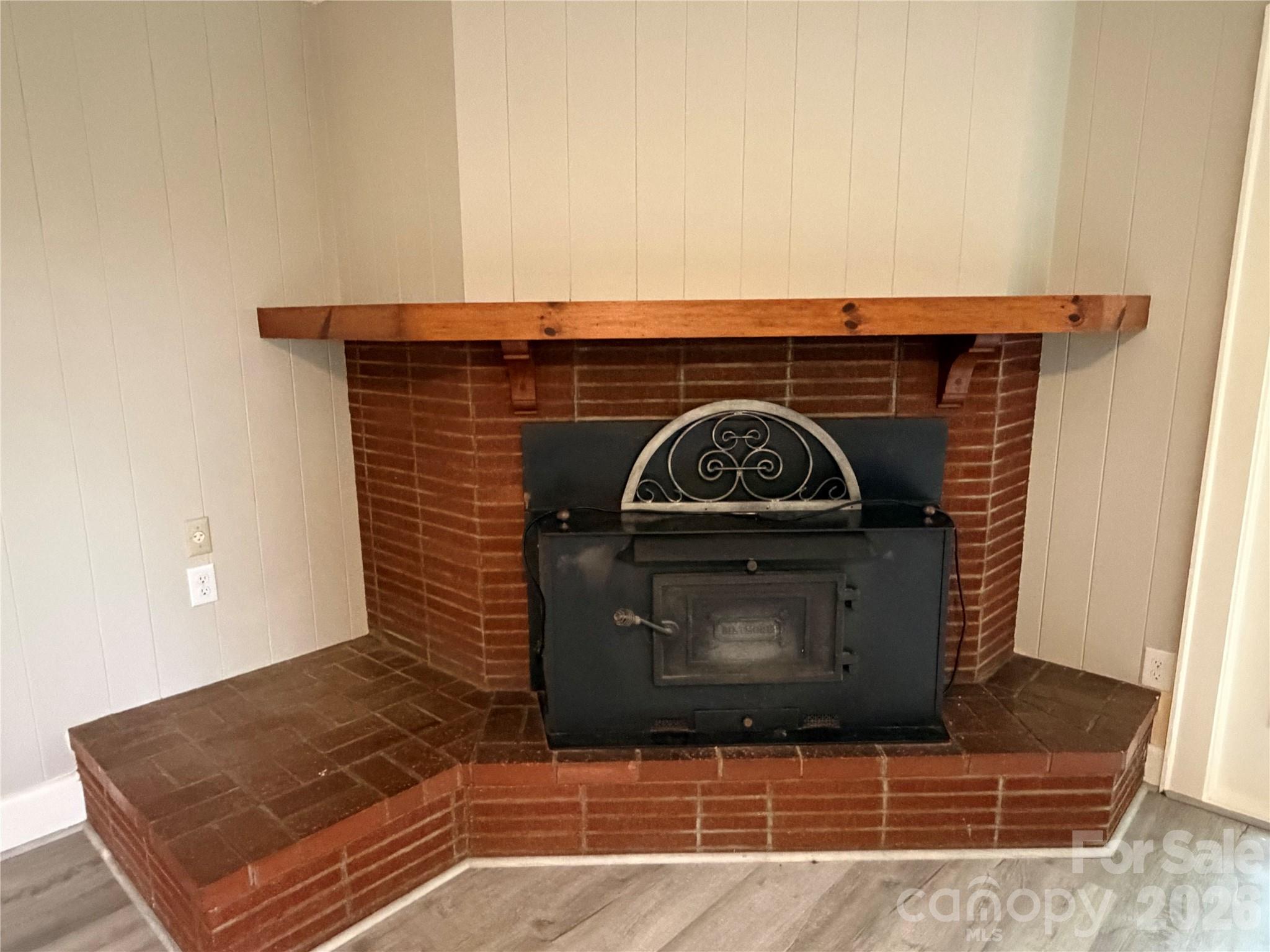 901 Ridgecrest Drive NE — Lenoir