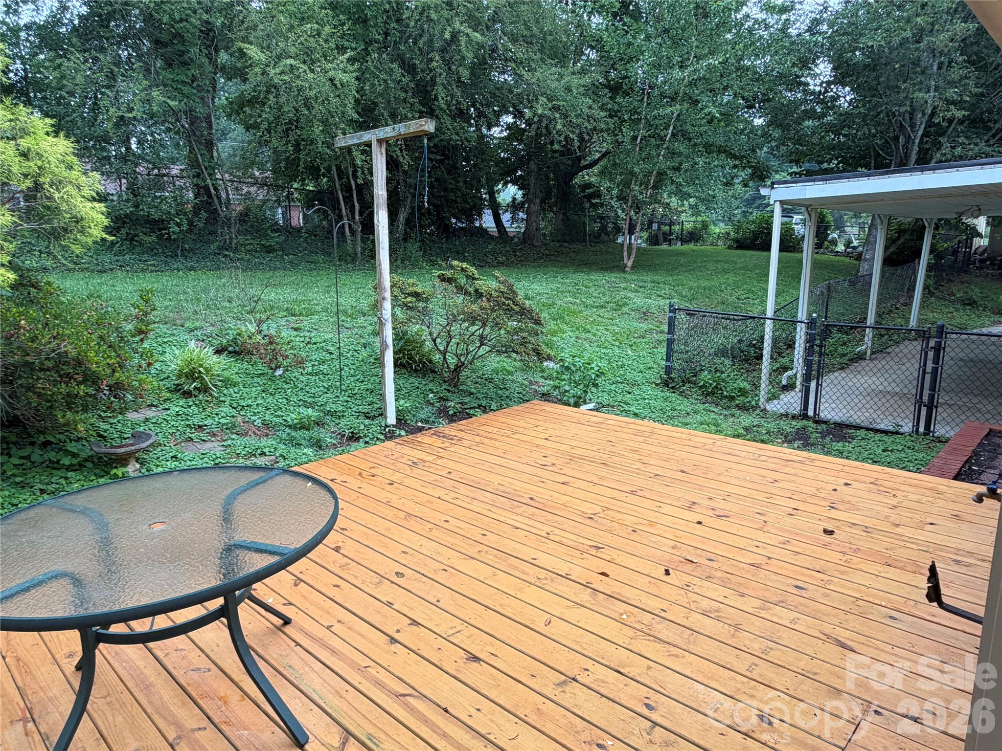901 Ridgecrest Drive NE — Lenoir