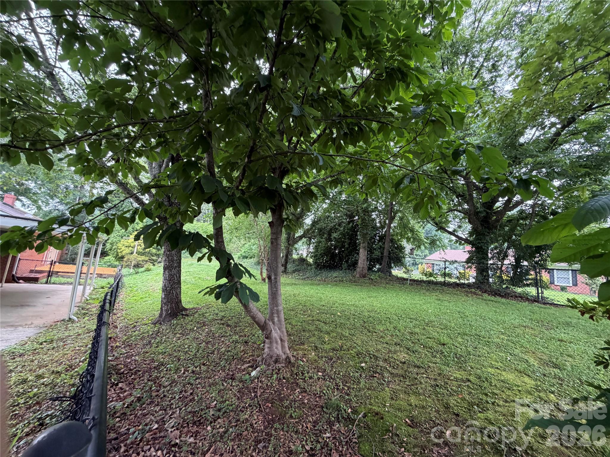 901 Ridgecrest Drive NE — Lenoir
