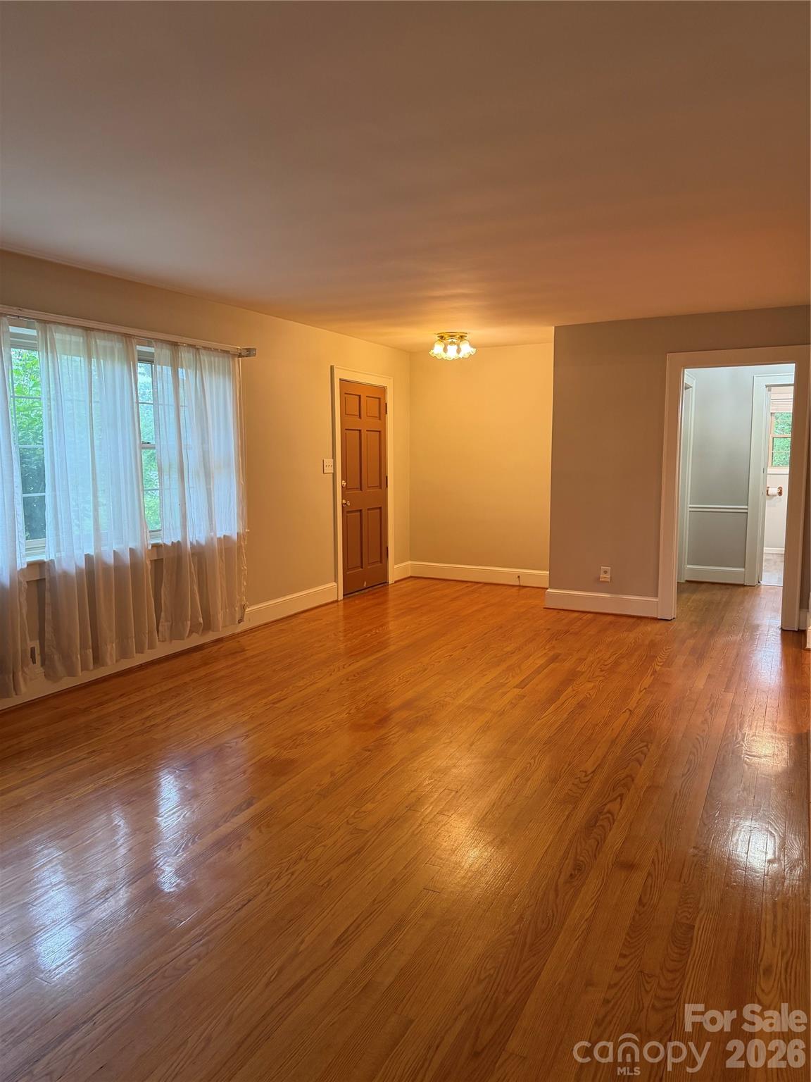 901 Ridgecrest Drive NE — Lenoir