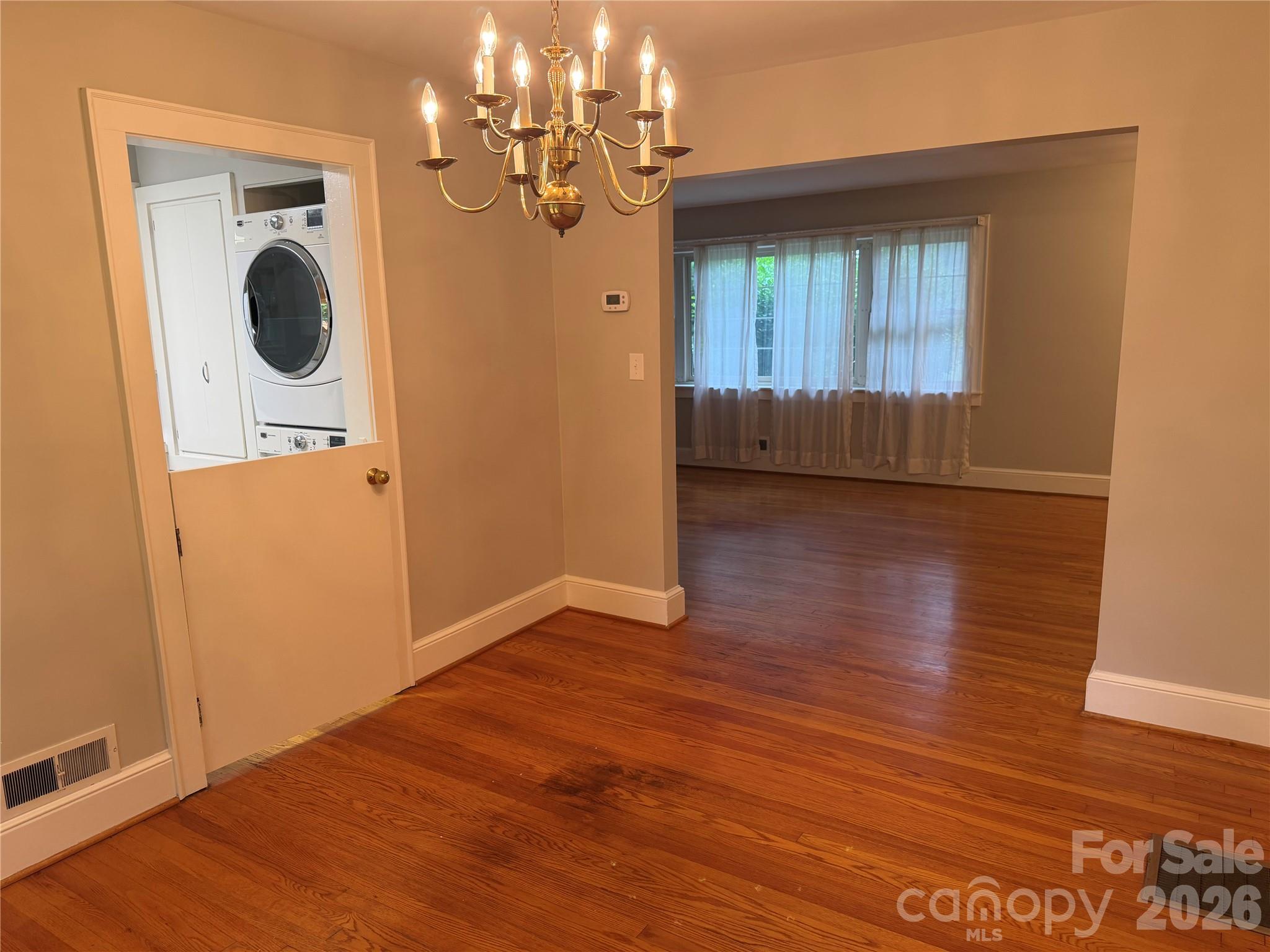 901 Ridgecrest Drive NE — Lenoir