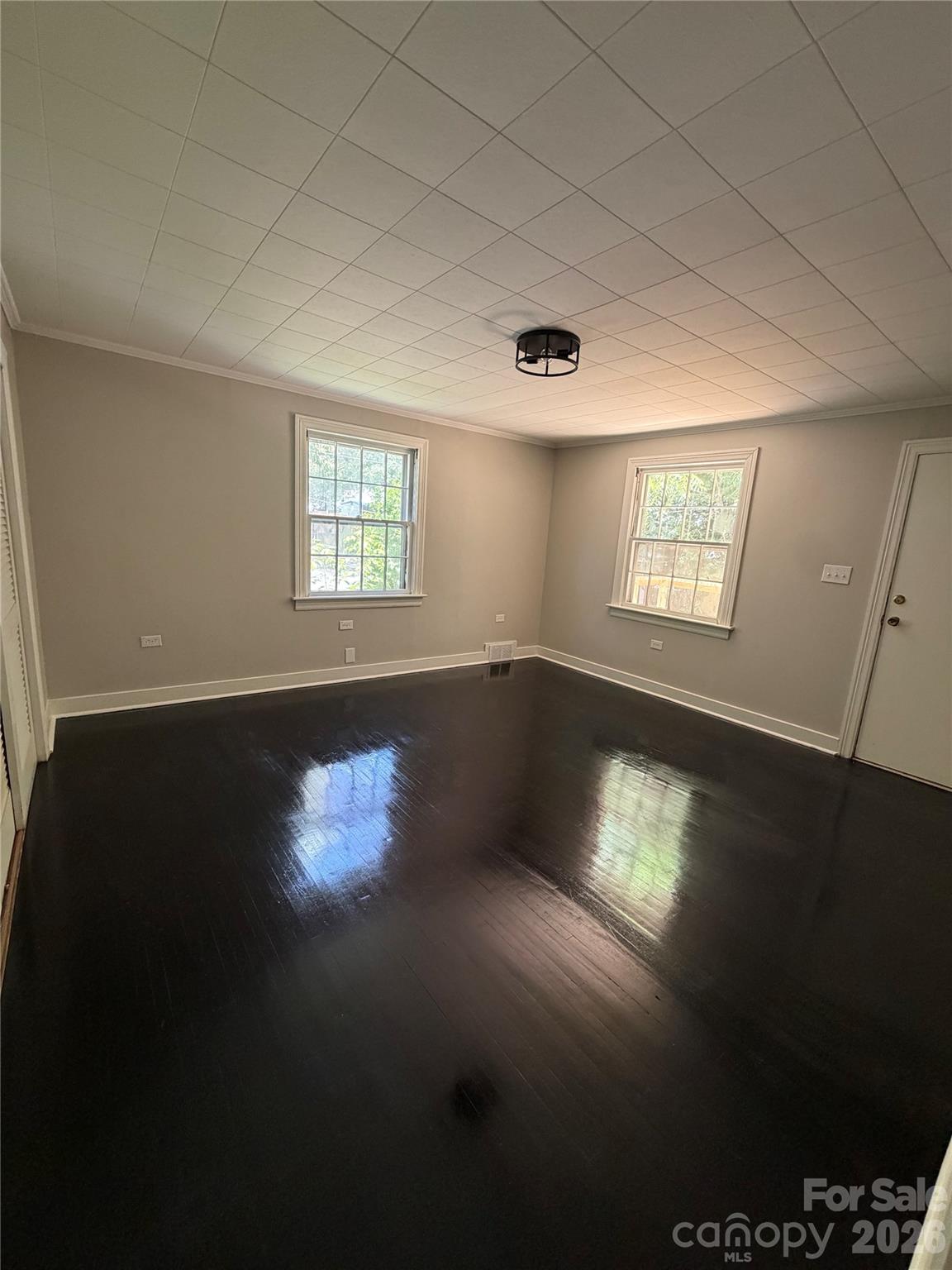 1911 White Street — Gastonia
