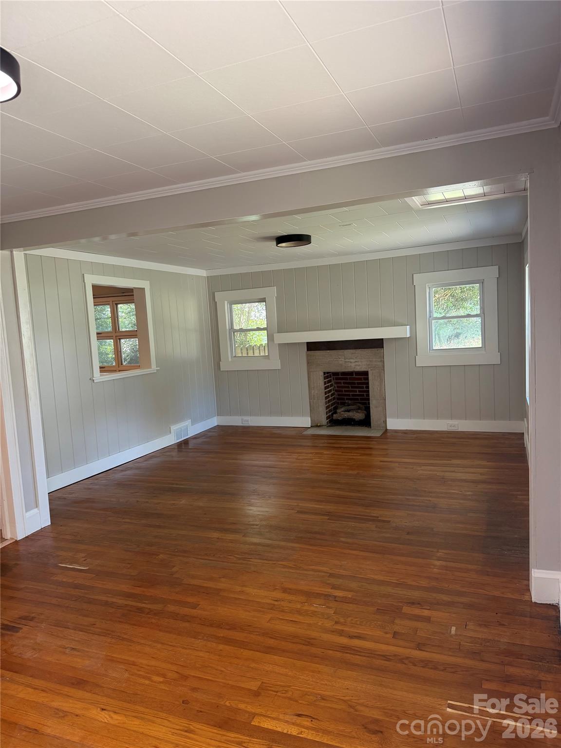 1911 White Street — Gastonia