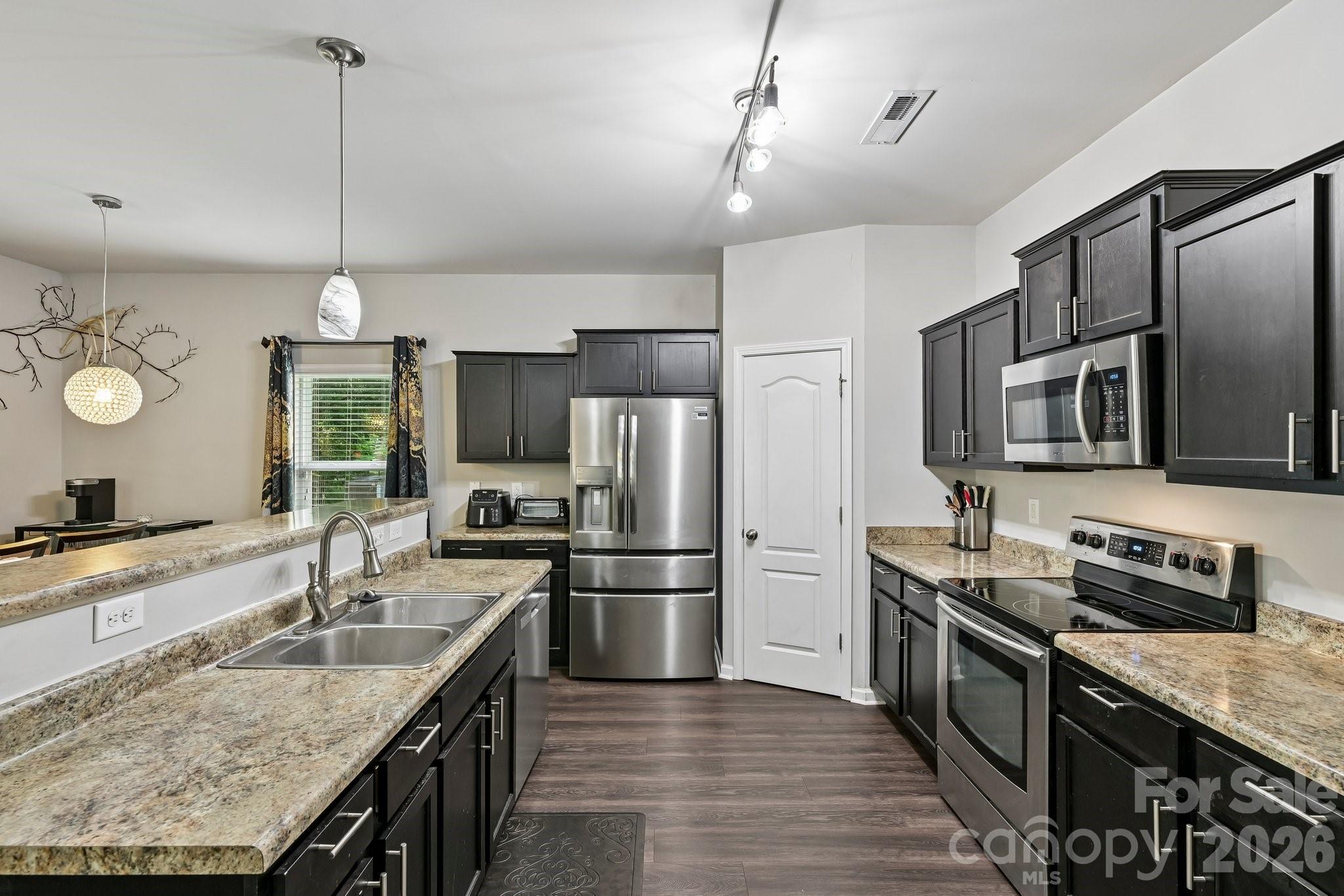 2206 Turtle Point Road — Charlotte