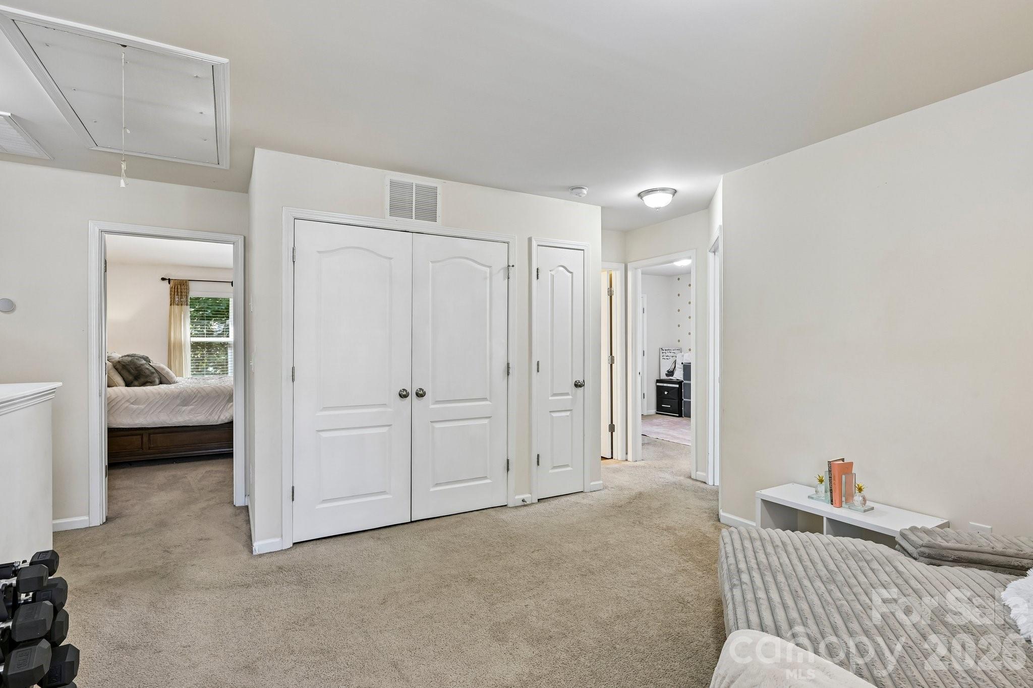 2206 Turtle Point Road — Charlotte