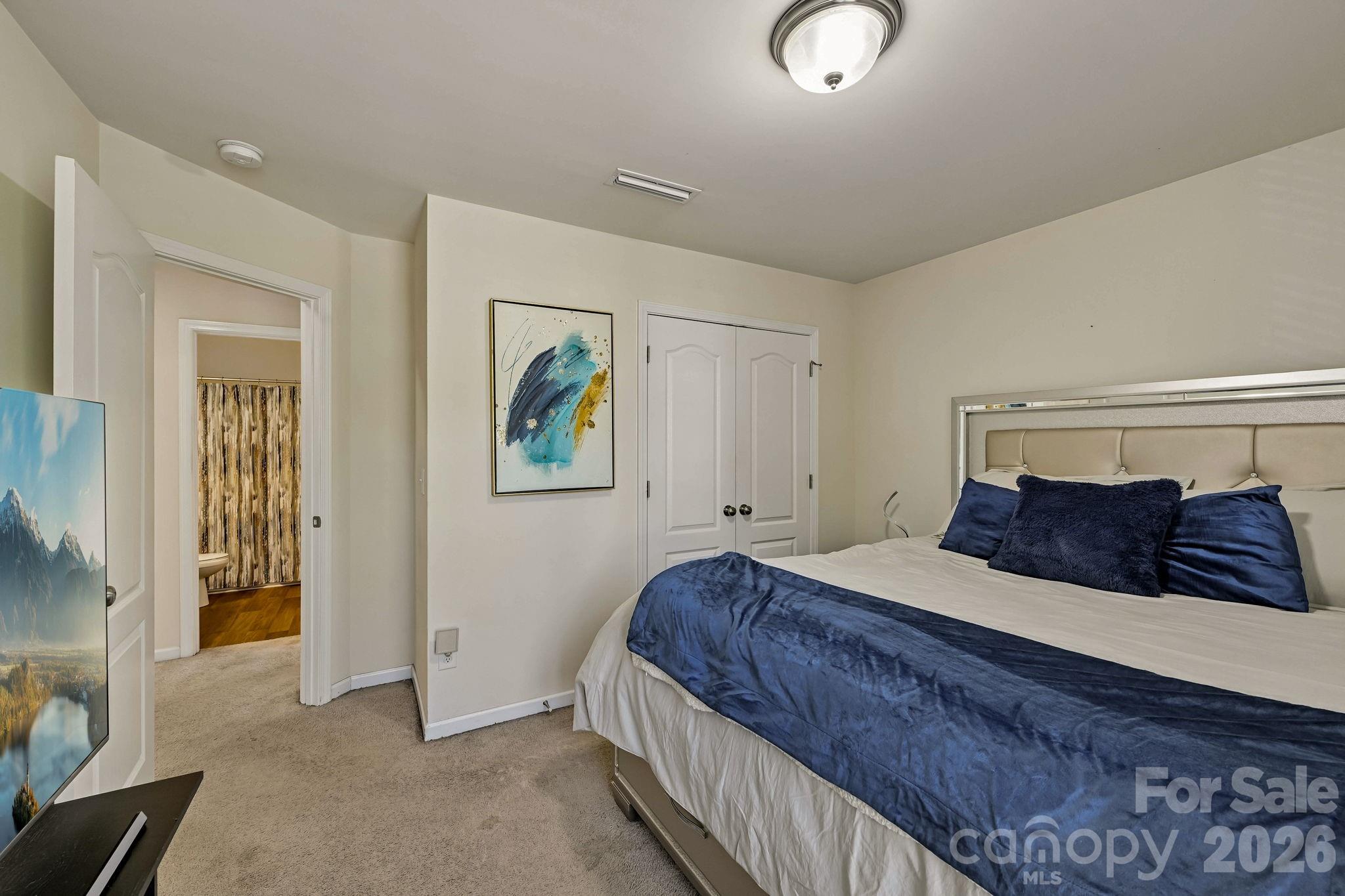 2206 Turtle Point Road — Charlotte