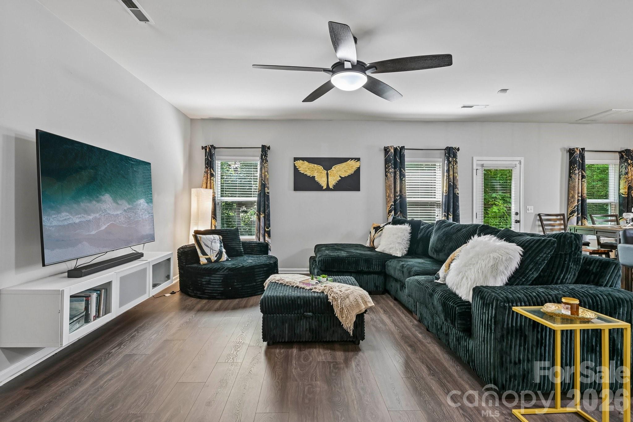 2206 Turtle Point Road — Charlotte