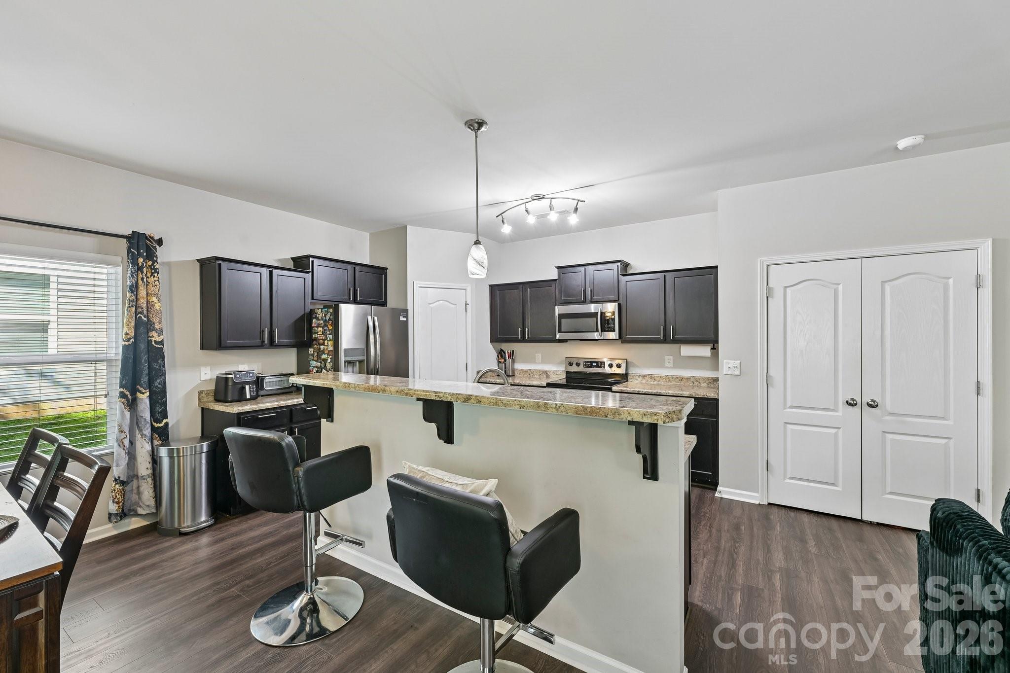 2206 Turtle Point Road — Charlotte