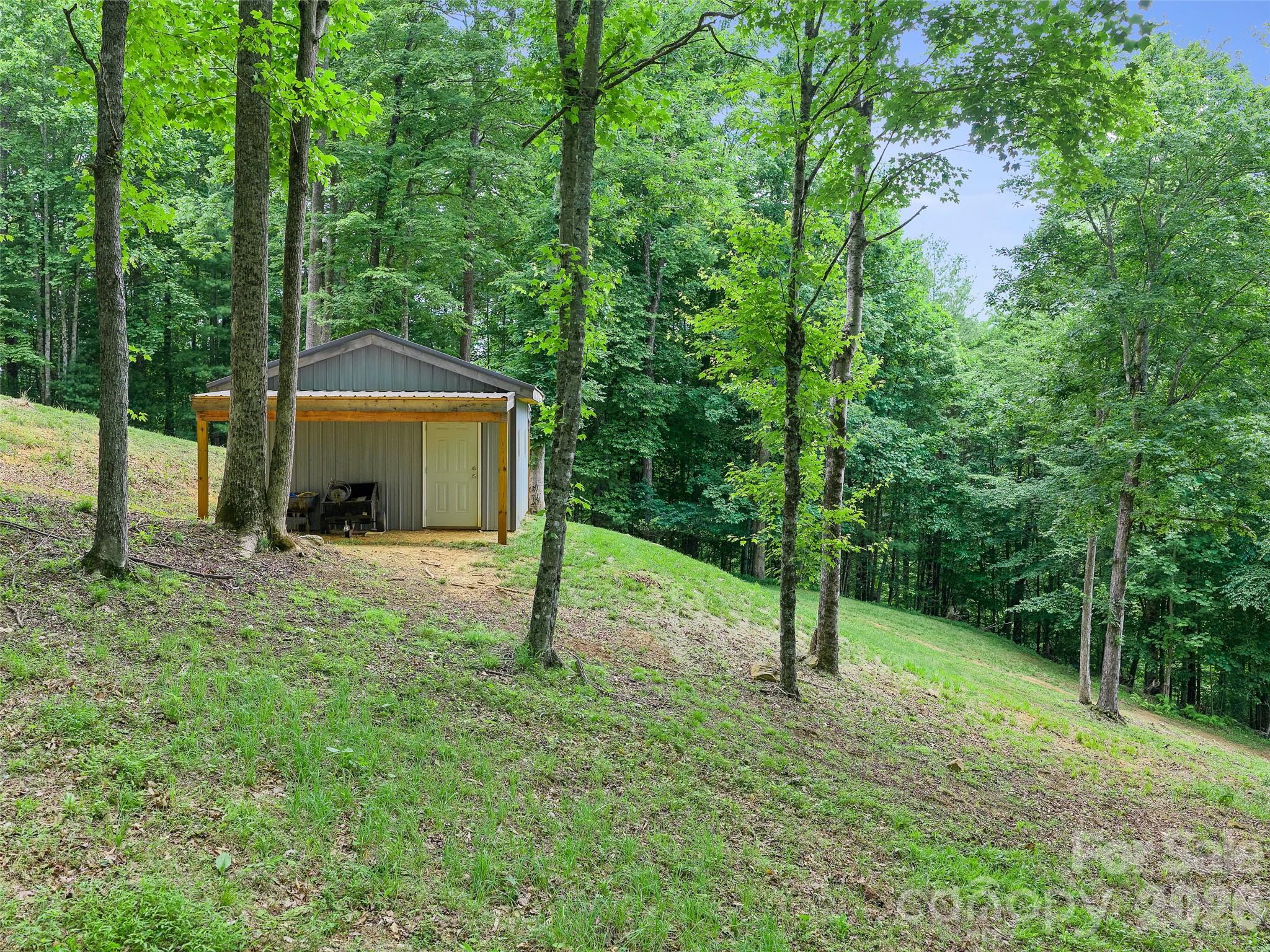 109 Tall Timber Lane — Green Mountain