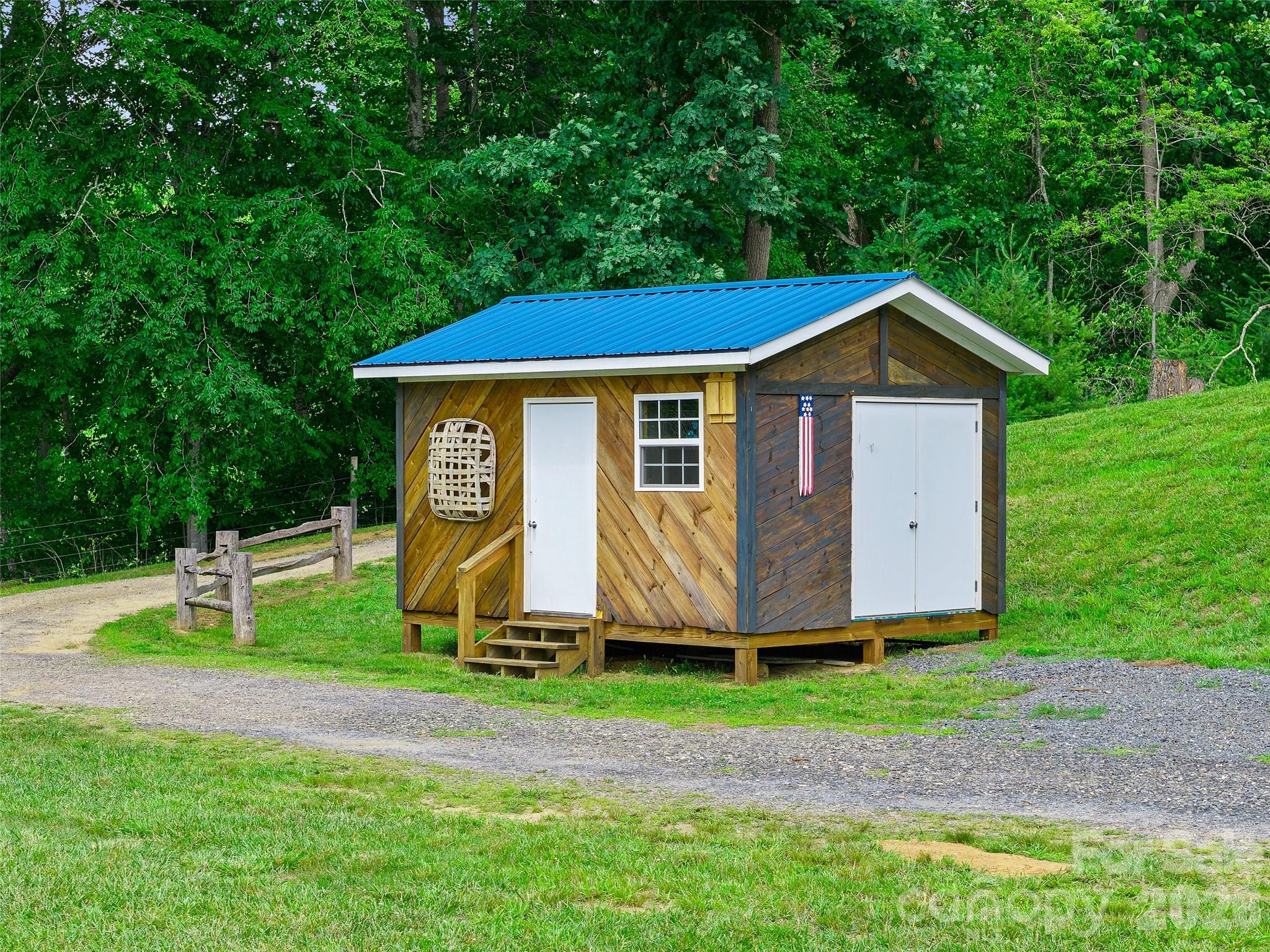 109 Tall Timber Lane — Green Mountain