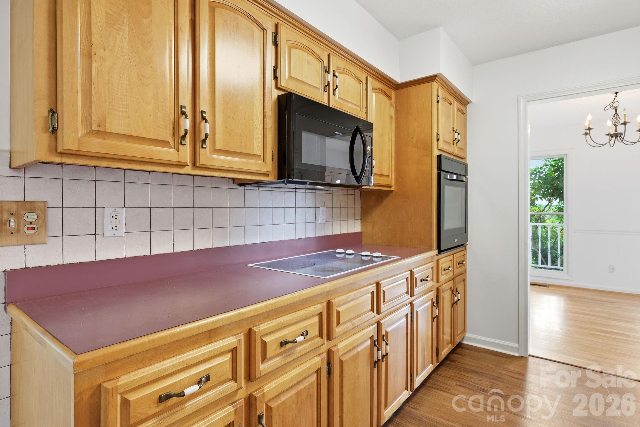 1091 WINDSWEPT RIDGE Road — Marshall