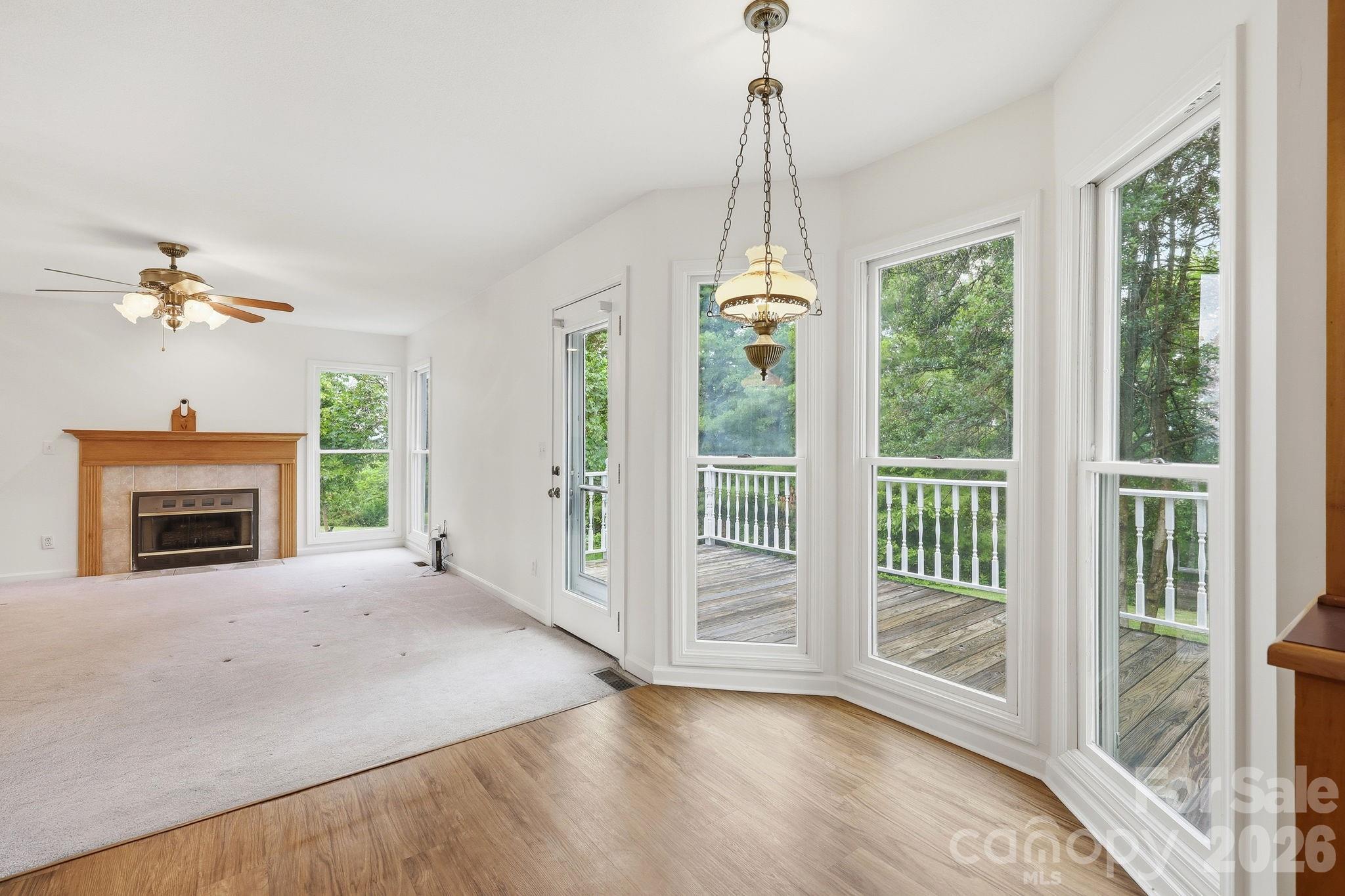 1091 WINDSWEPT RIDGE Road — Marshall