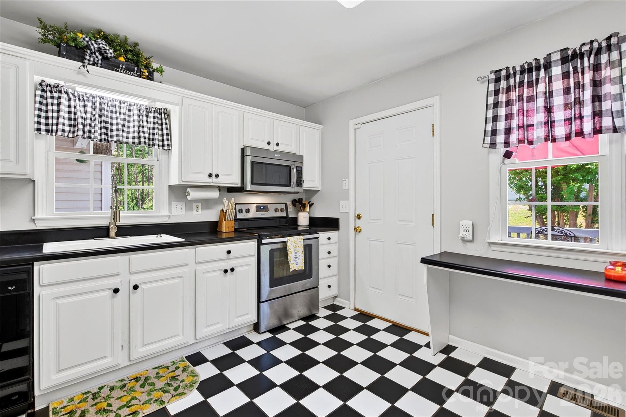 1076 Grays Creek Church Road — Rutherfordton