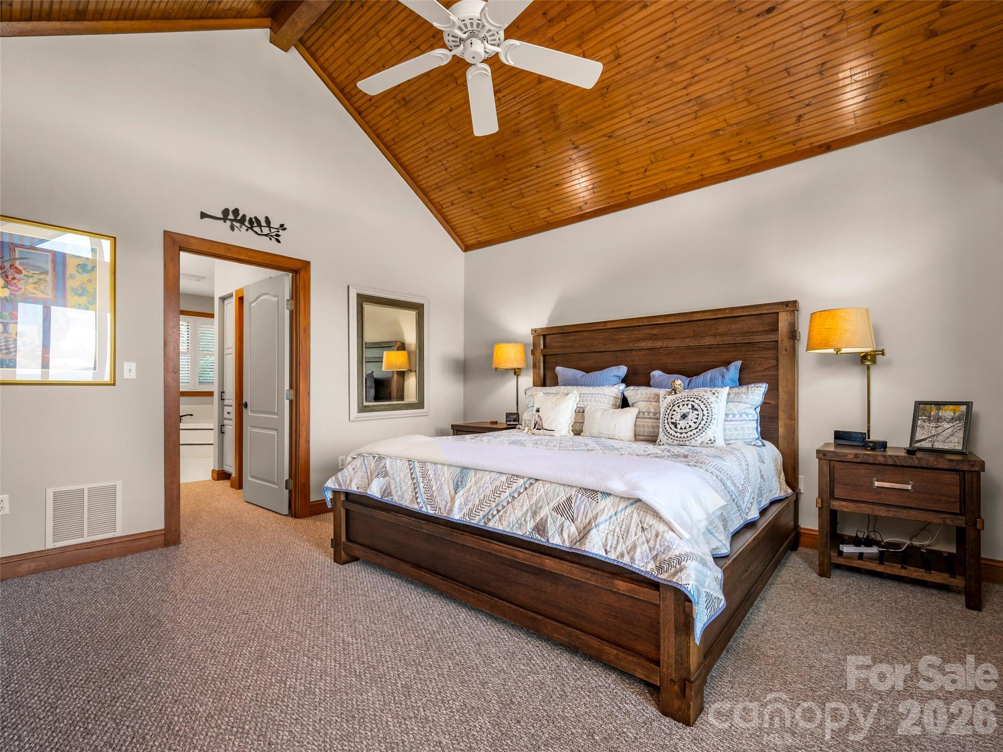 2 Meadow Ridge Lane — Hendersonville
