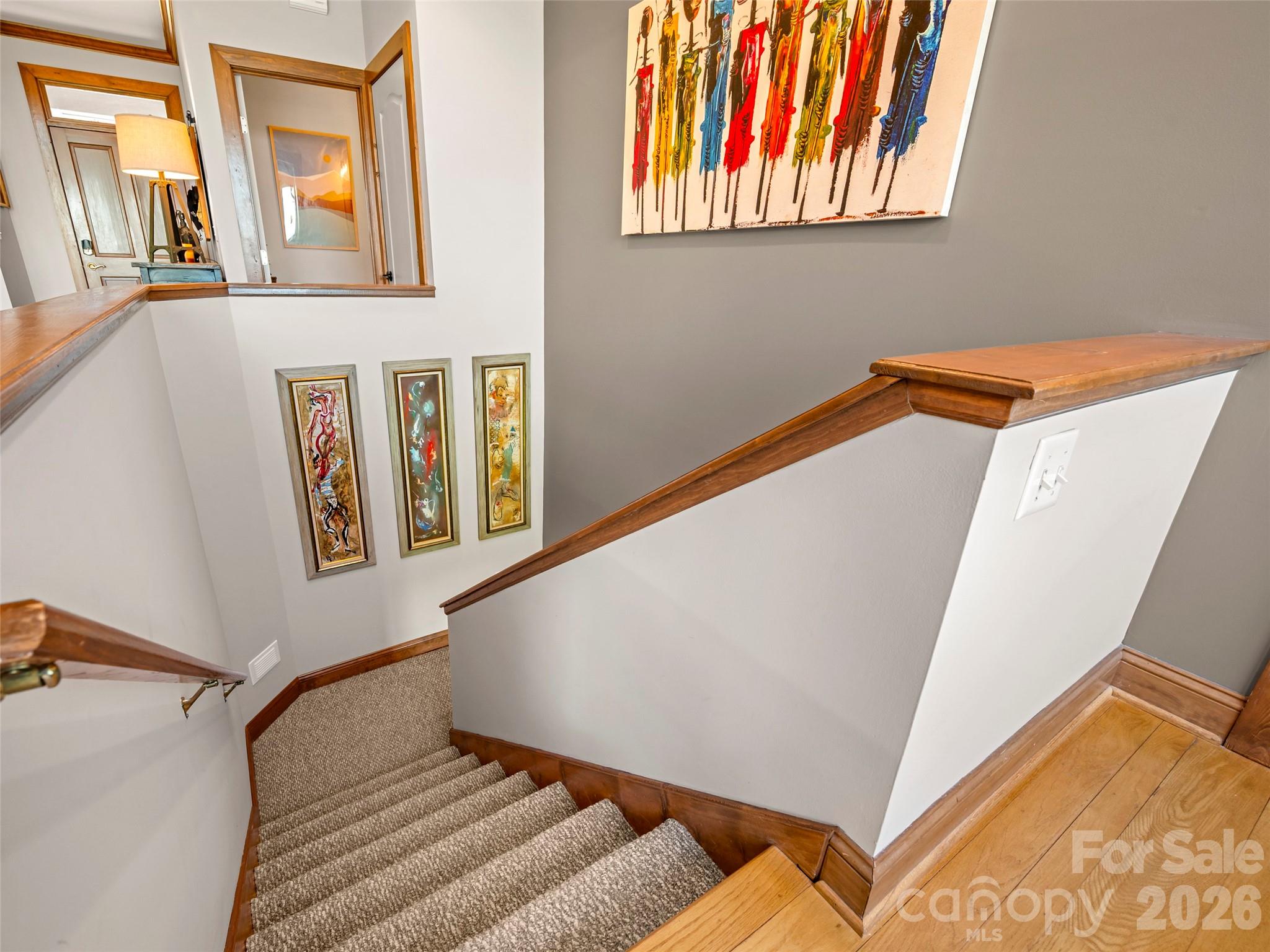 2 Meadow Ridge Lane — Hendersonville
