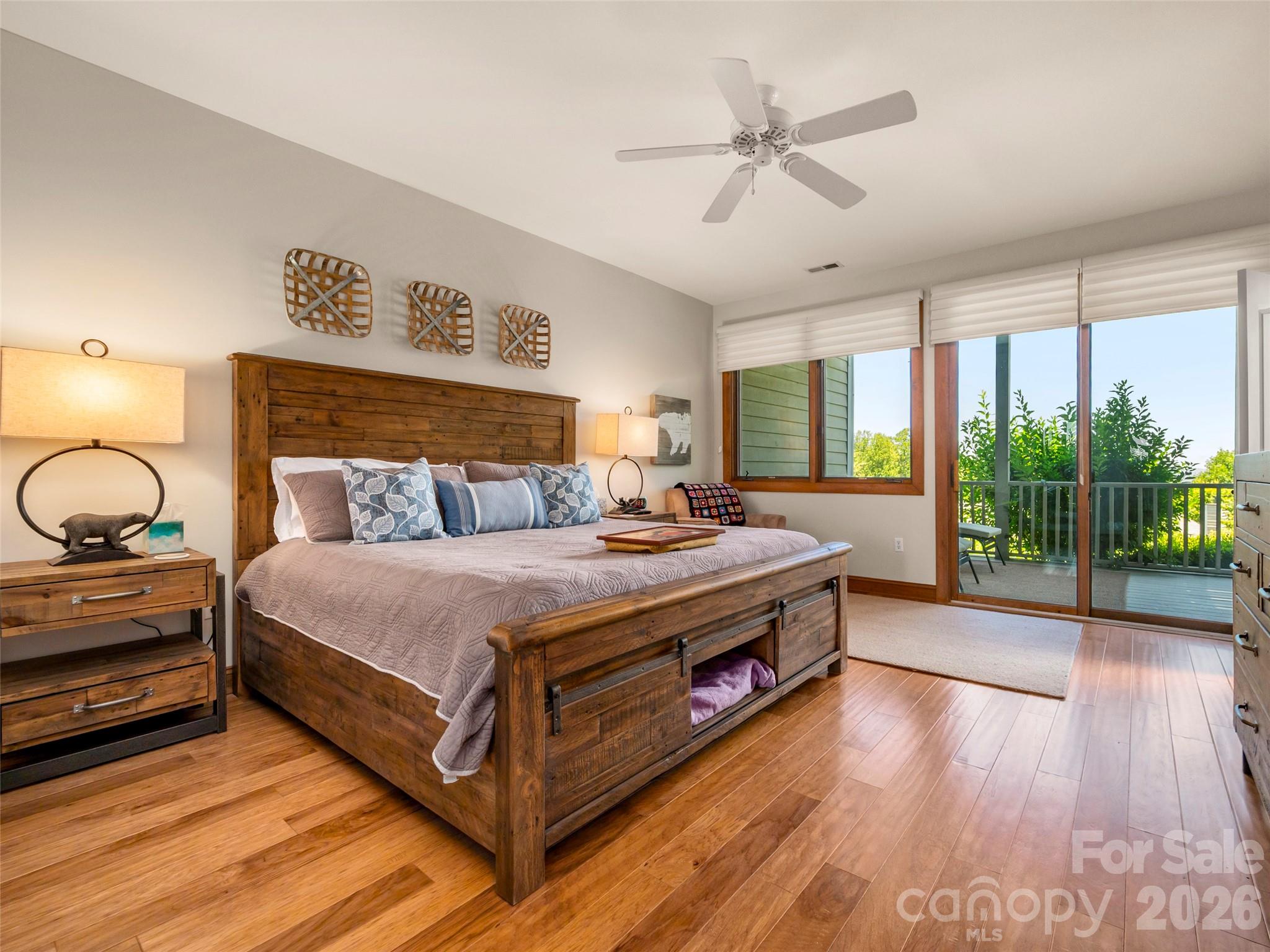 2 Meadow Ridge Lane — Hendersonville