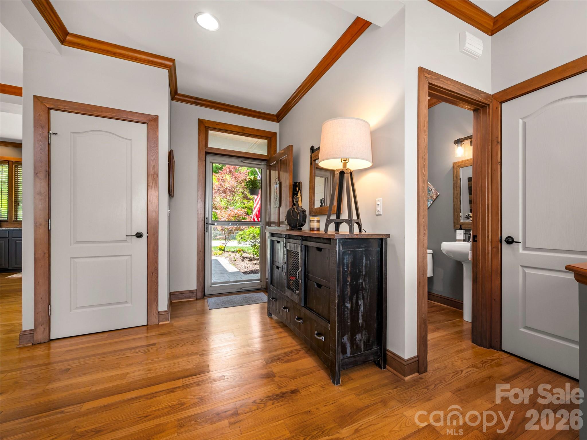 2 Meadow Ridge Lane — Hendersonville