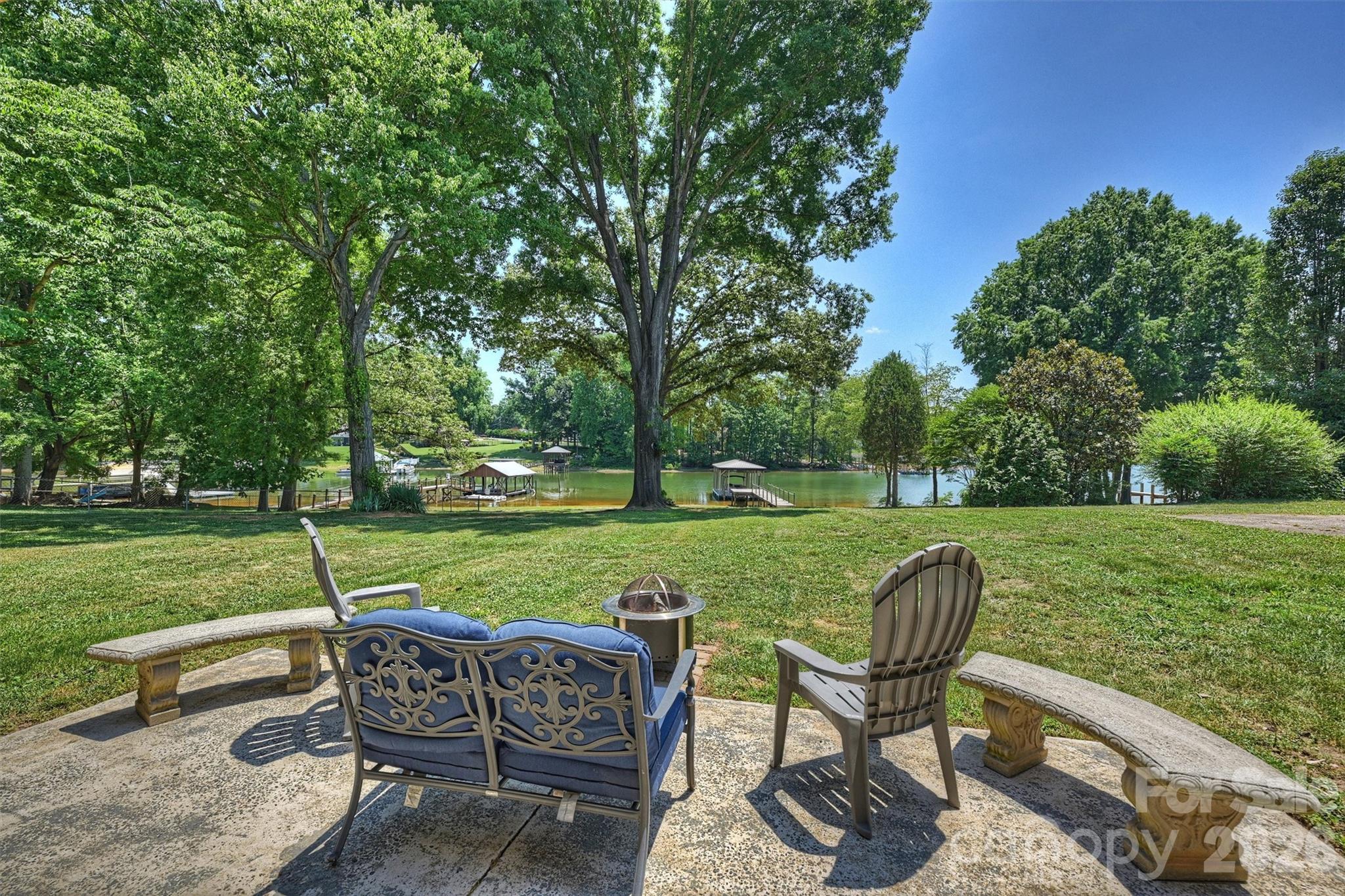 113 Skippers Cove Lane — Troutman