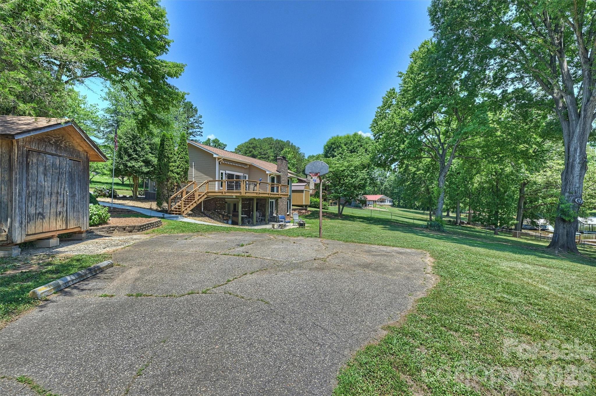 113 Skippers Cove Lane — Troutman