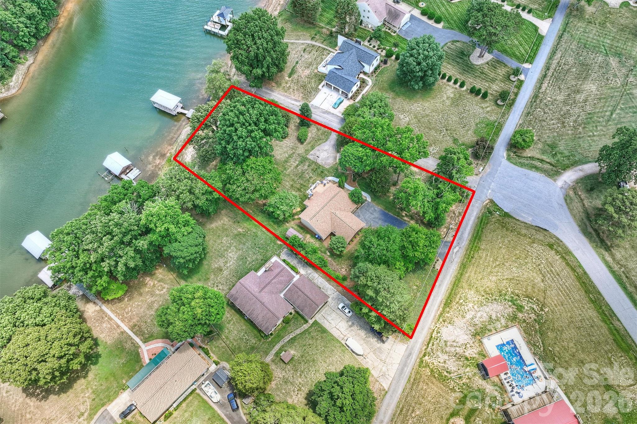 113 Skippers Cove Lane — Troutman