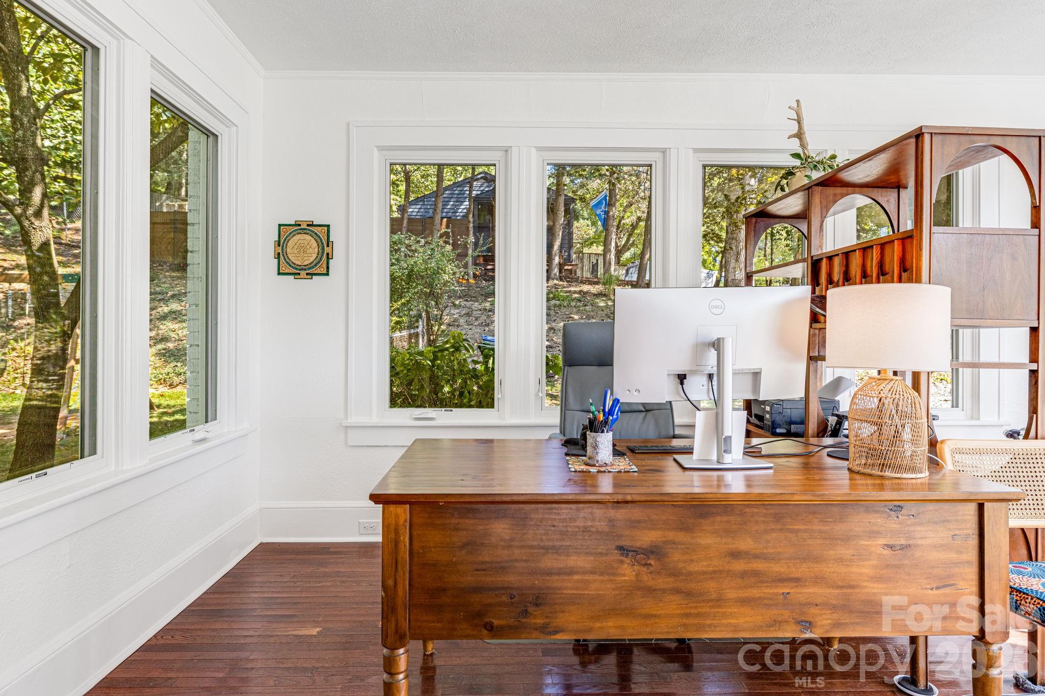 18 Robinwood Avenue — Asheville