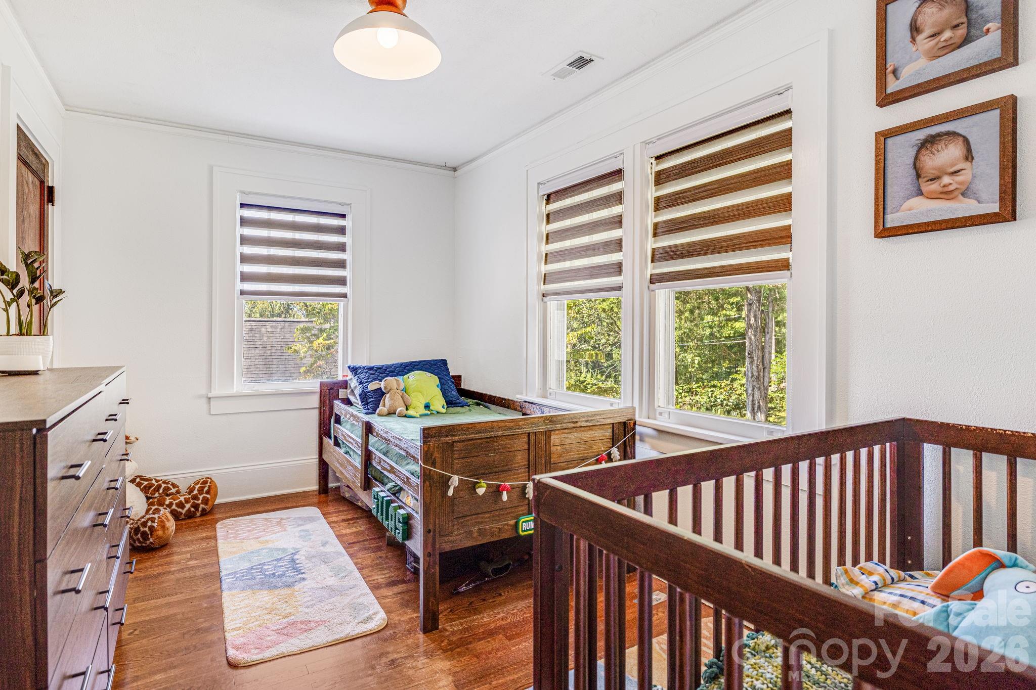 18 Robinwood Avenue — Asheville