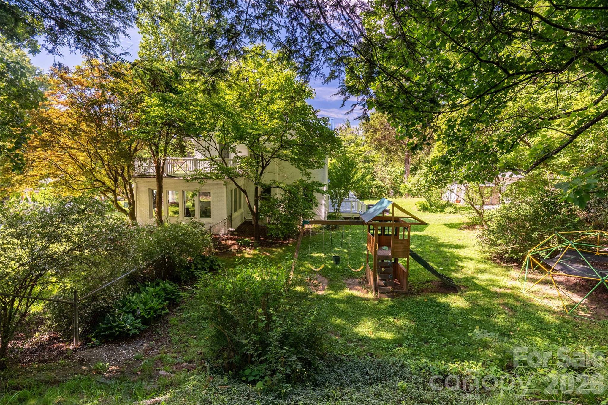 18 Robinwood Avenue — Asheville