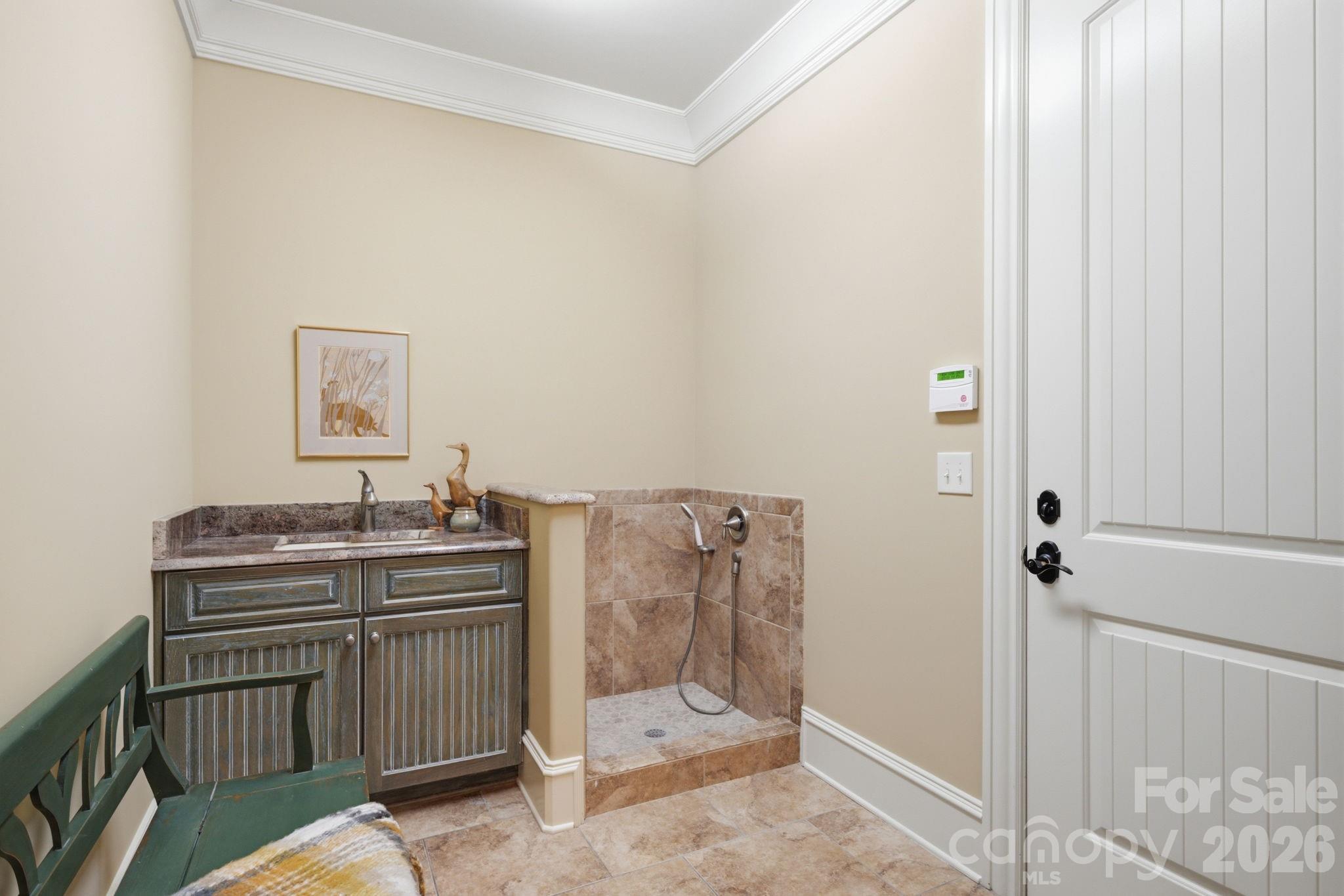 8528 Waxhaw Creek Road — Waxhaw