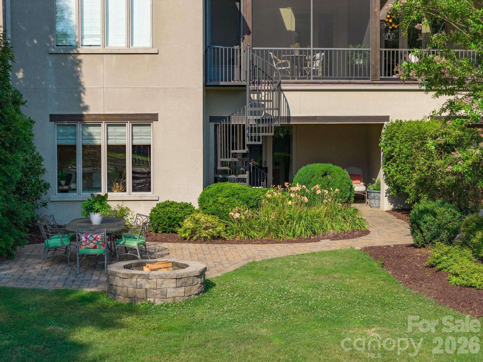 8528 Waxhaw Creek Road — Waxhaw