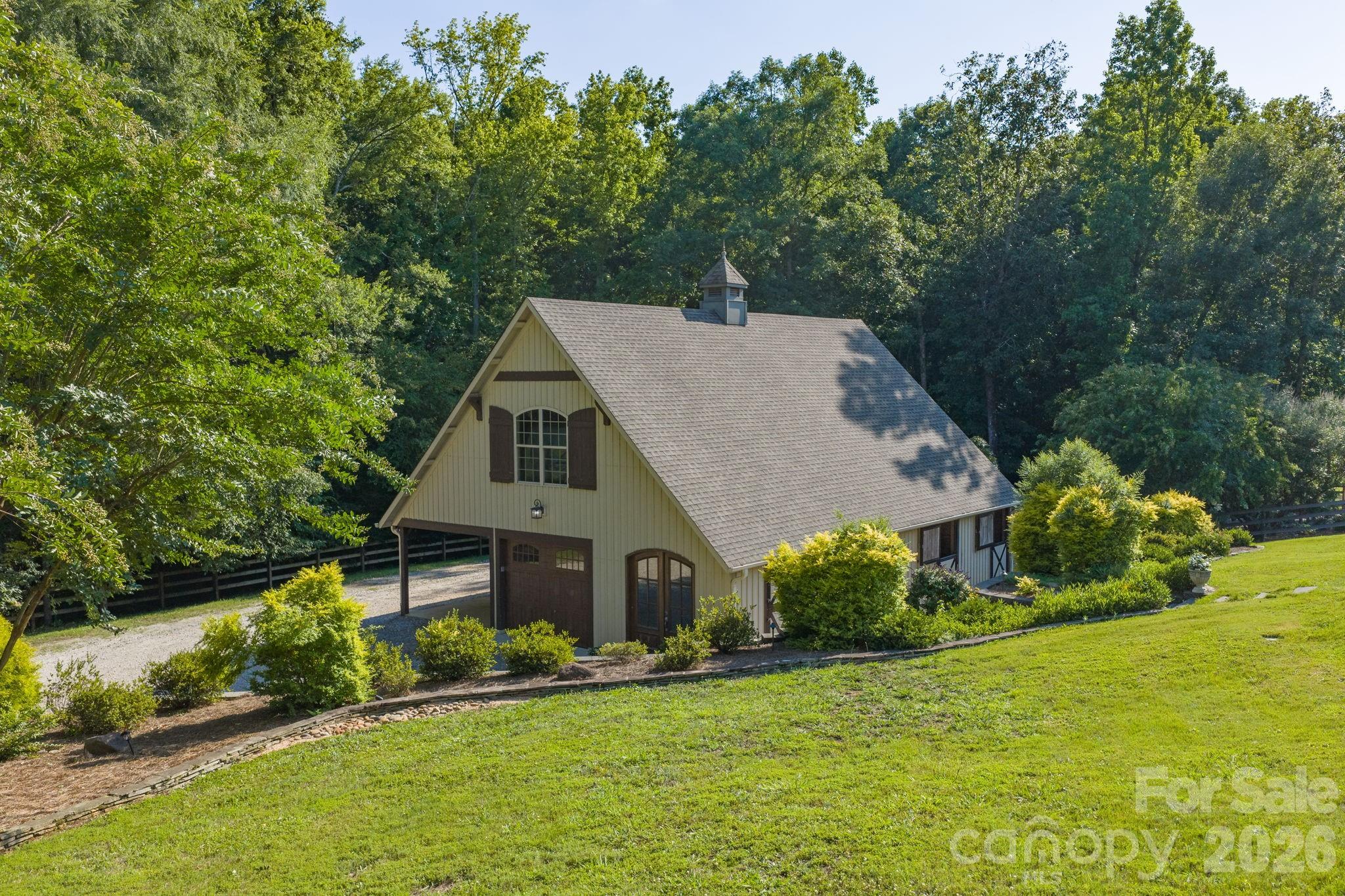 8528 Waxhaw Creek Road — Waxhaw
