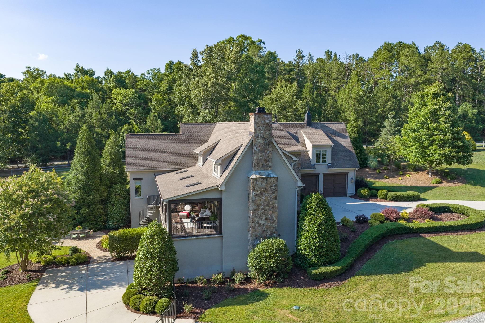8528 Waxhaw Creek Road — Waxhaw