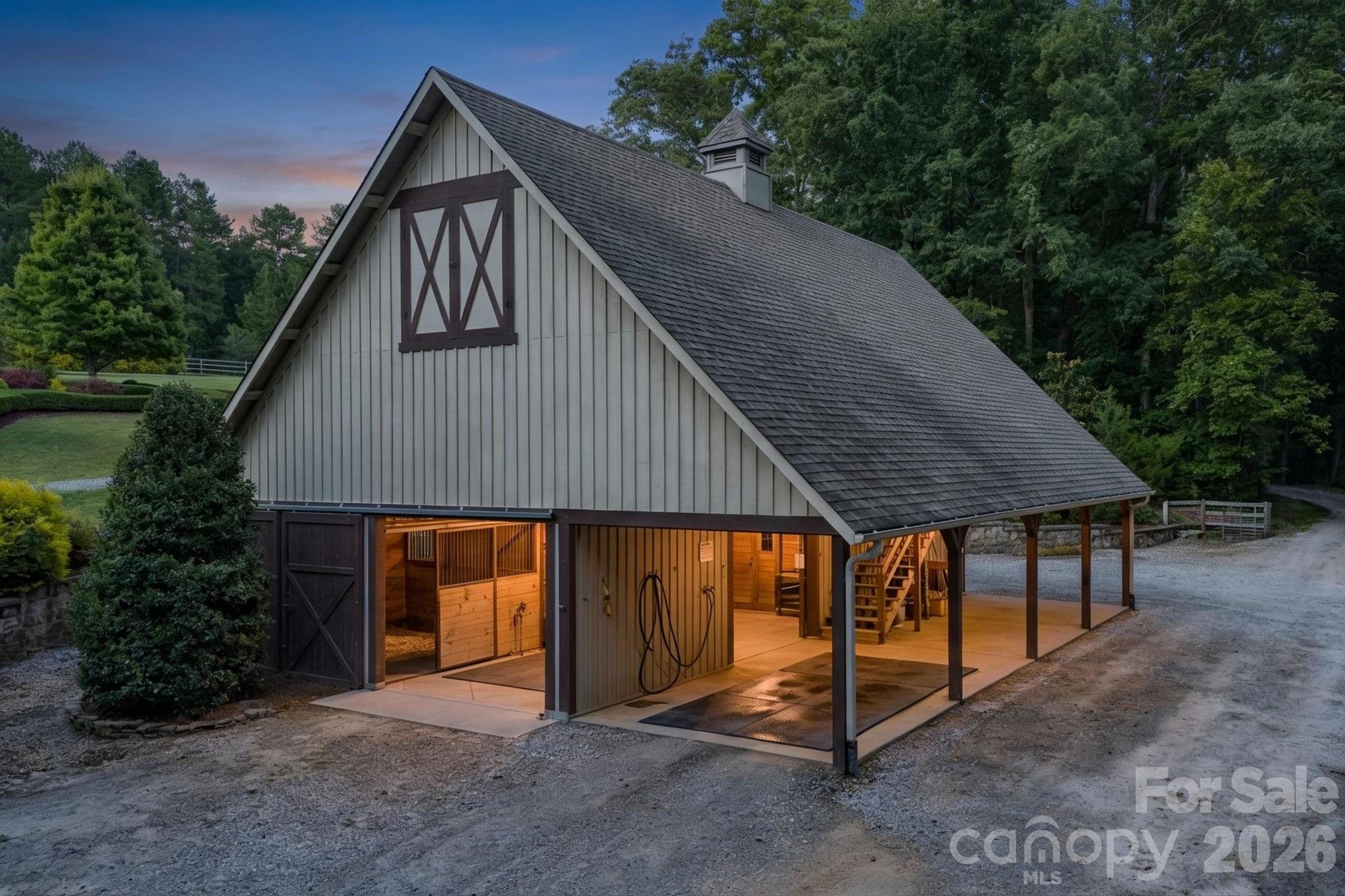 8528 Waxhaw Creek Road — Waxhaw