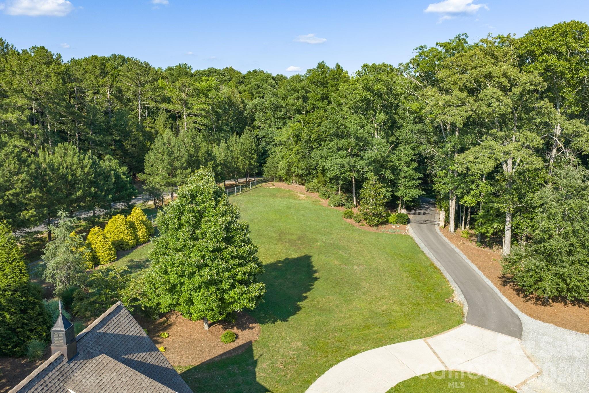 8528 Waxhaw Creek Road — Waxhaw