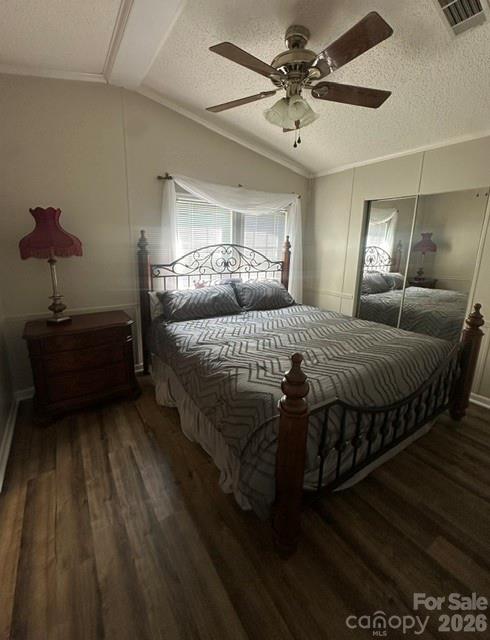 143 Cardinal Drive #564 — New London