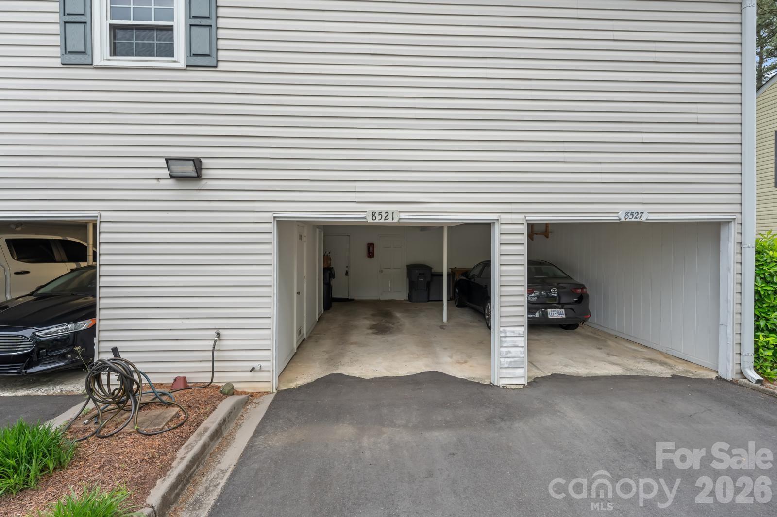 8521 Castle Pine Court — Charlotte