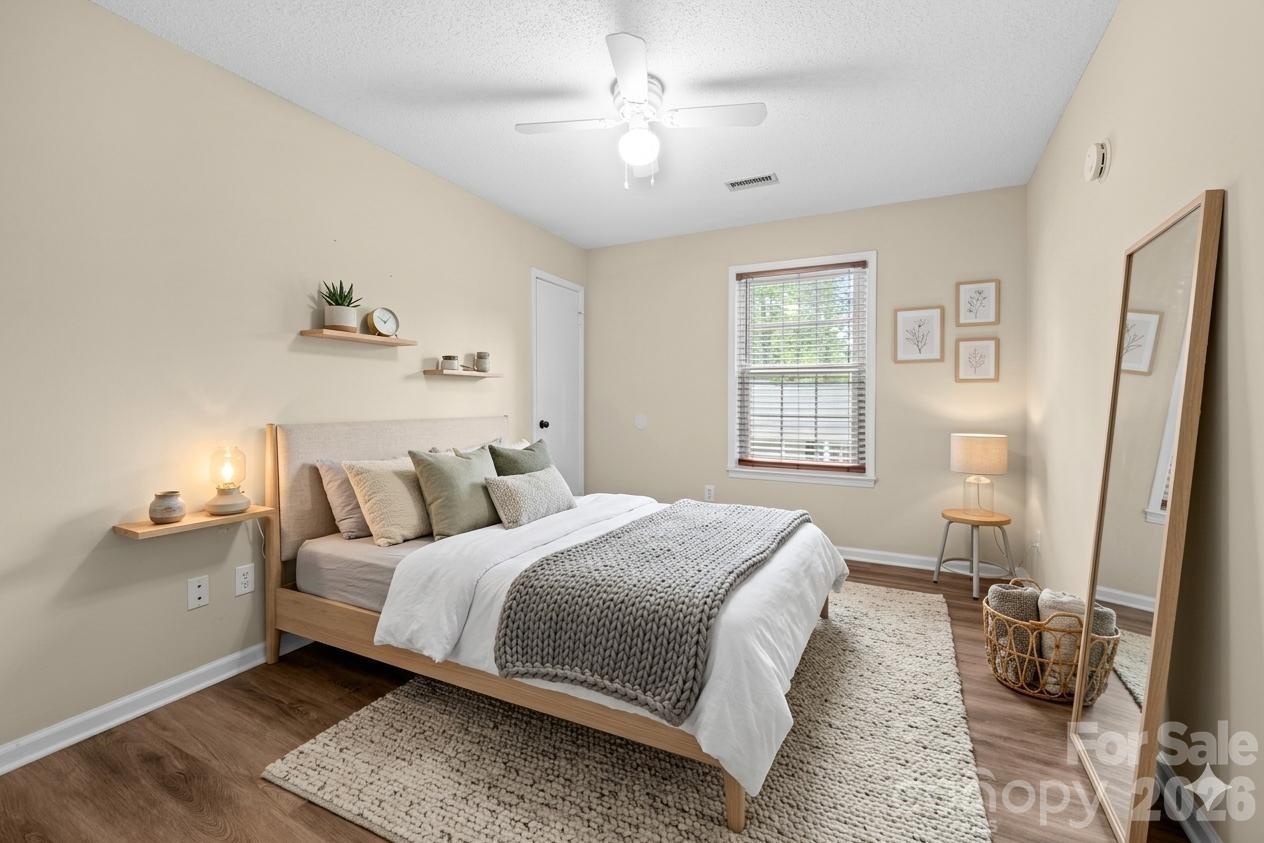 8521 Castle Pine Court — Charlotte