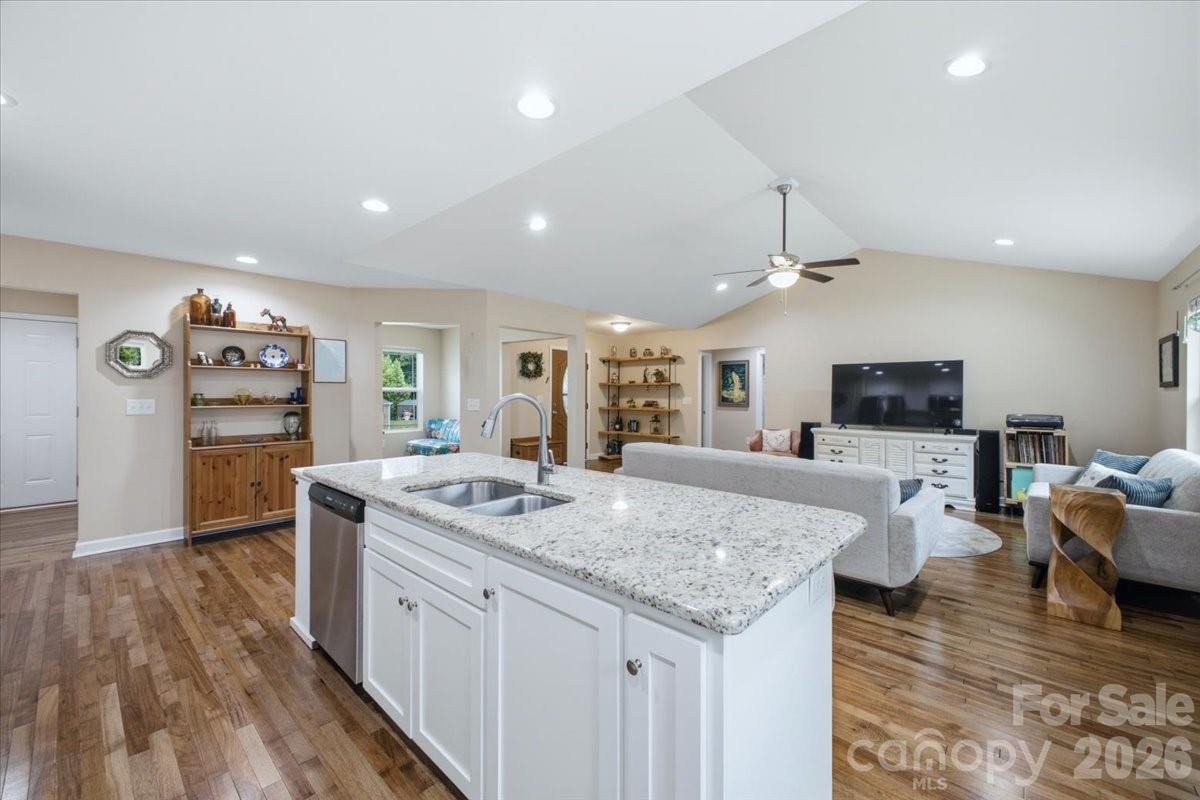 3788 Rene Lane — Maiden