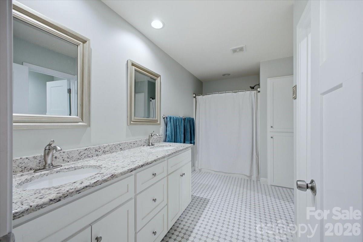 3788 Rene Lane — Maiden