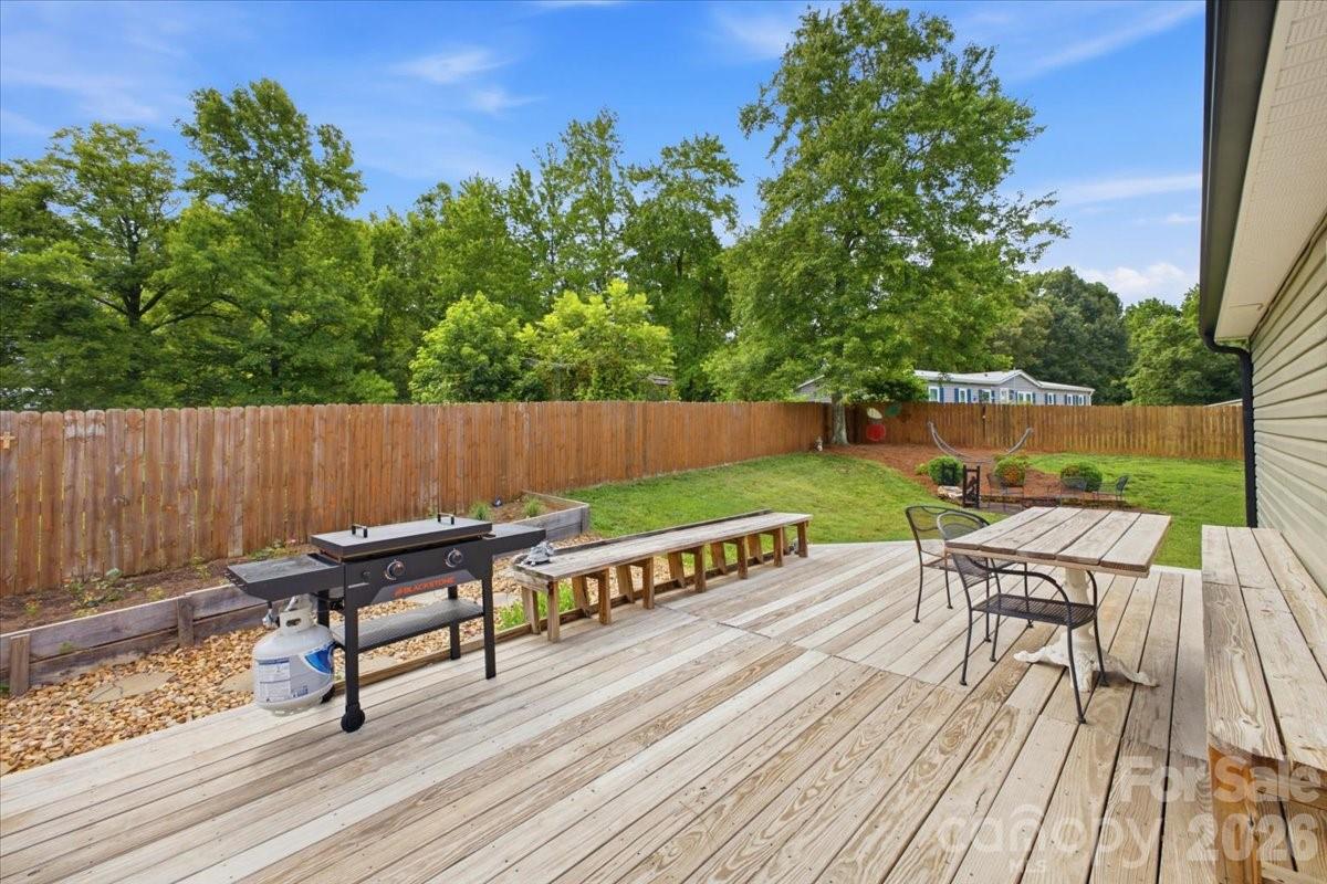 3788 Rene Lane — Maiden