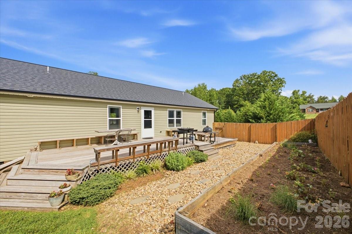 3788 Rene Lane — Maiden