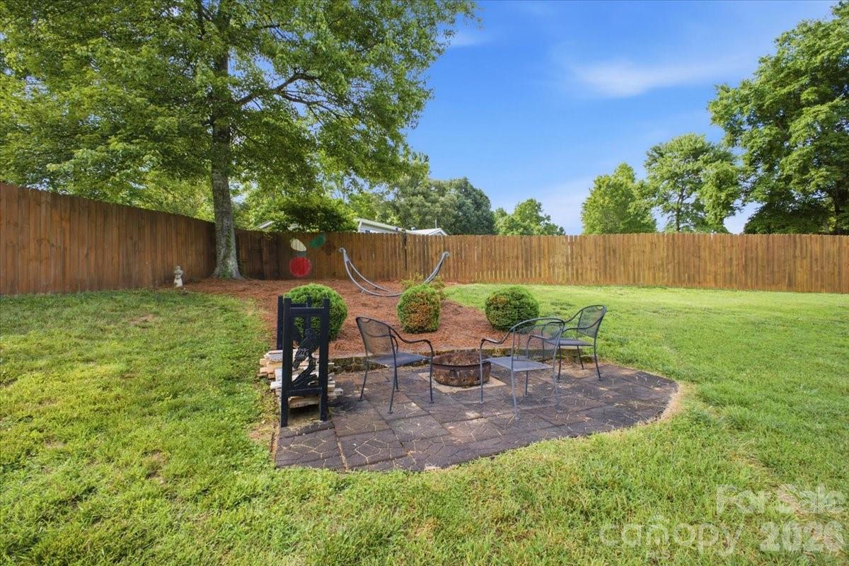 3788 Rene Lane — Maiden