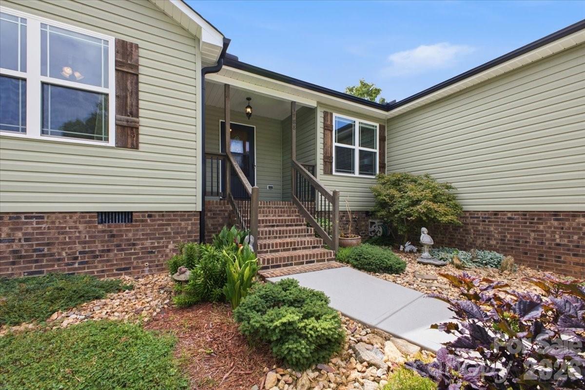 3788 Rene Lane — Maiden