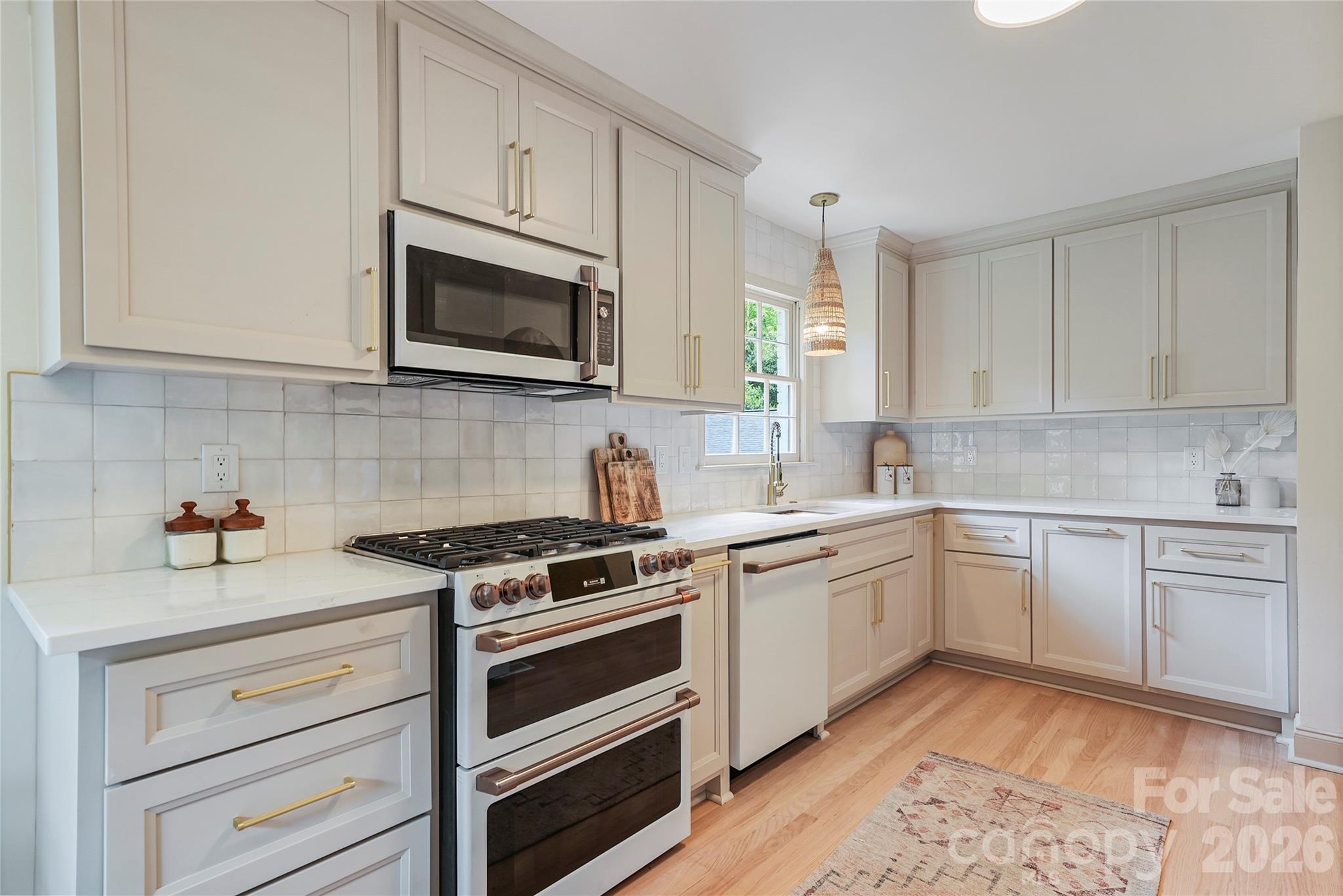 7008 Brynhurst Drive — Charlotte