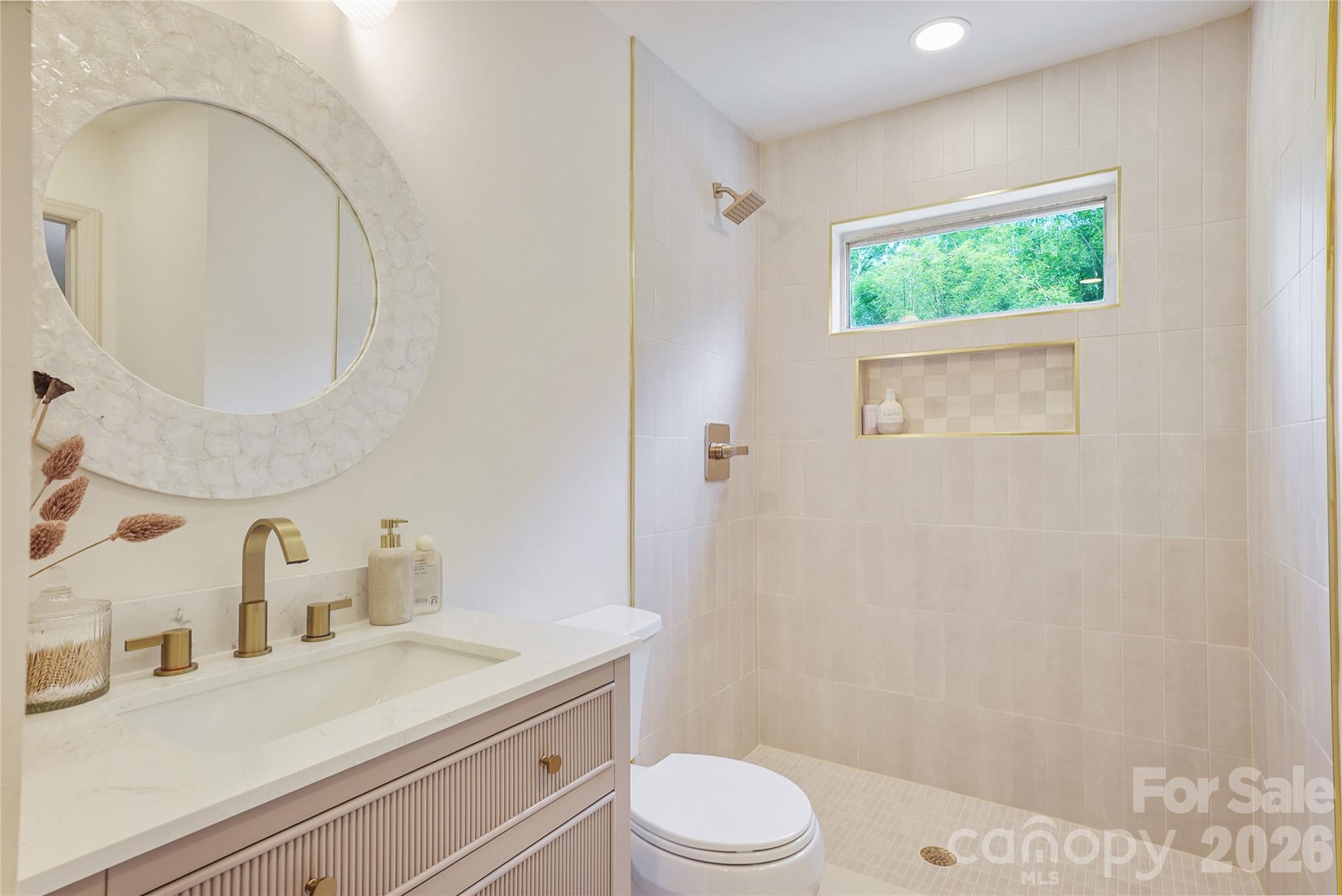 7008 Brynhurst Drive — Charlotte