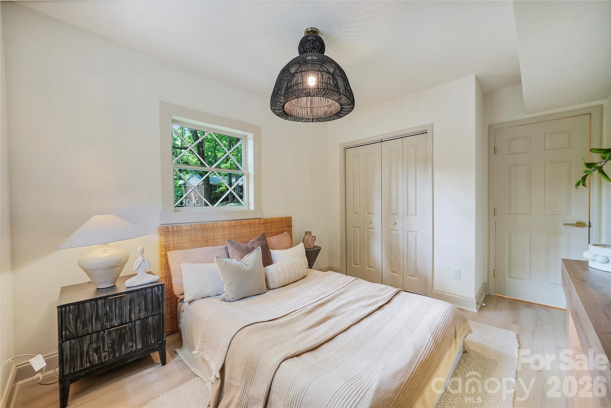 7008 Brynhurst Drive — Charlotte