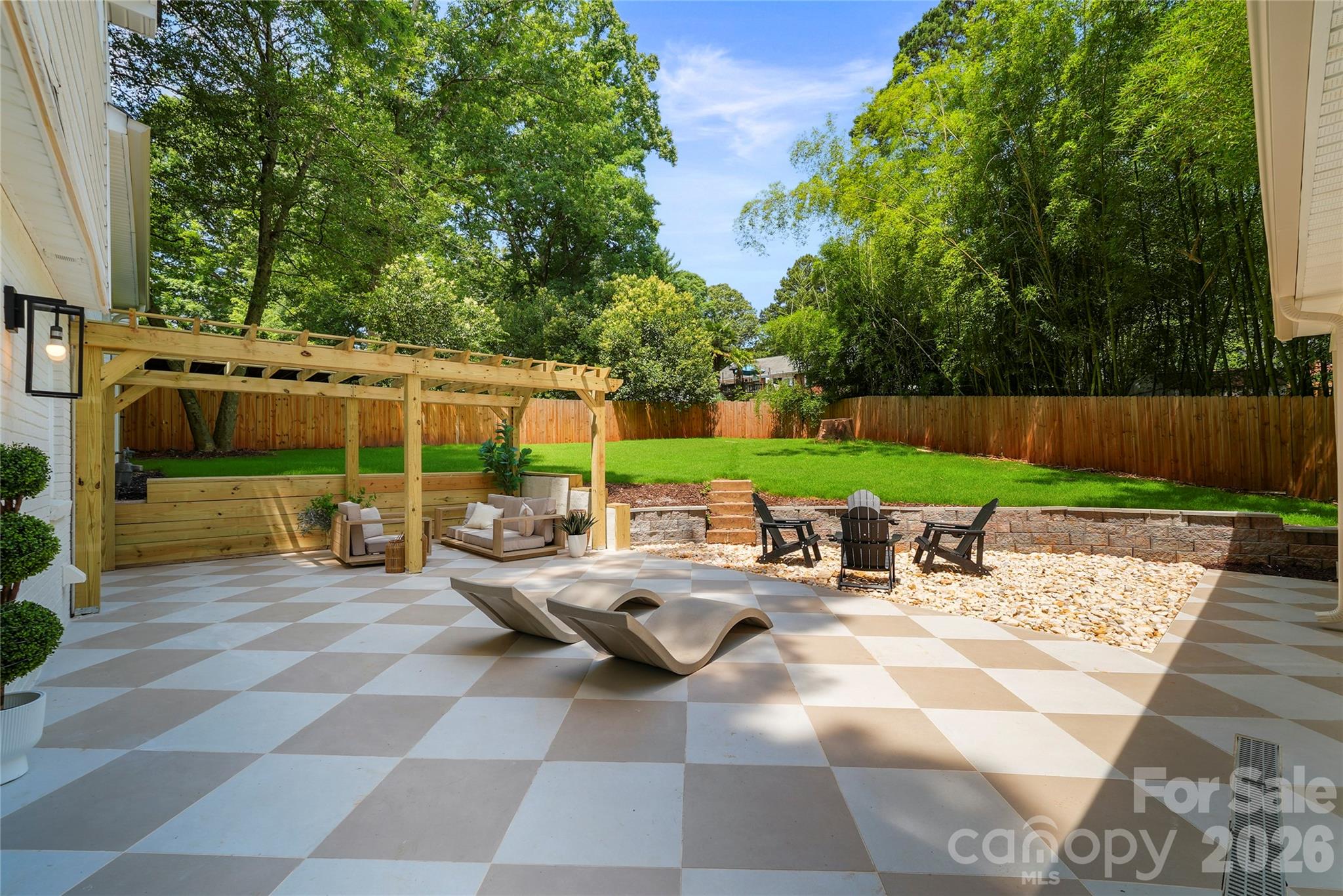 7008 Brynhurst Drive — Charlotte