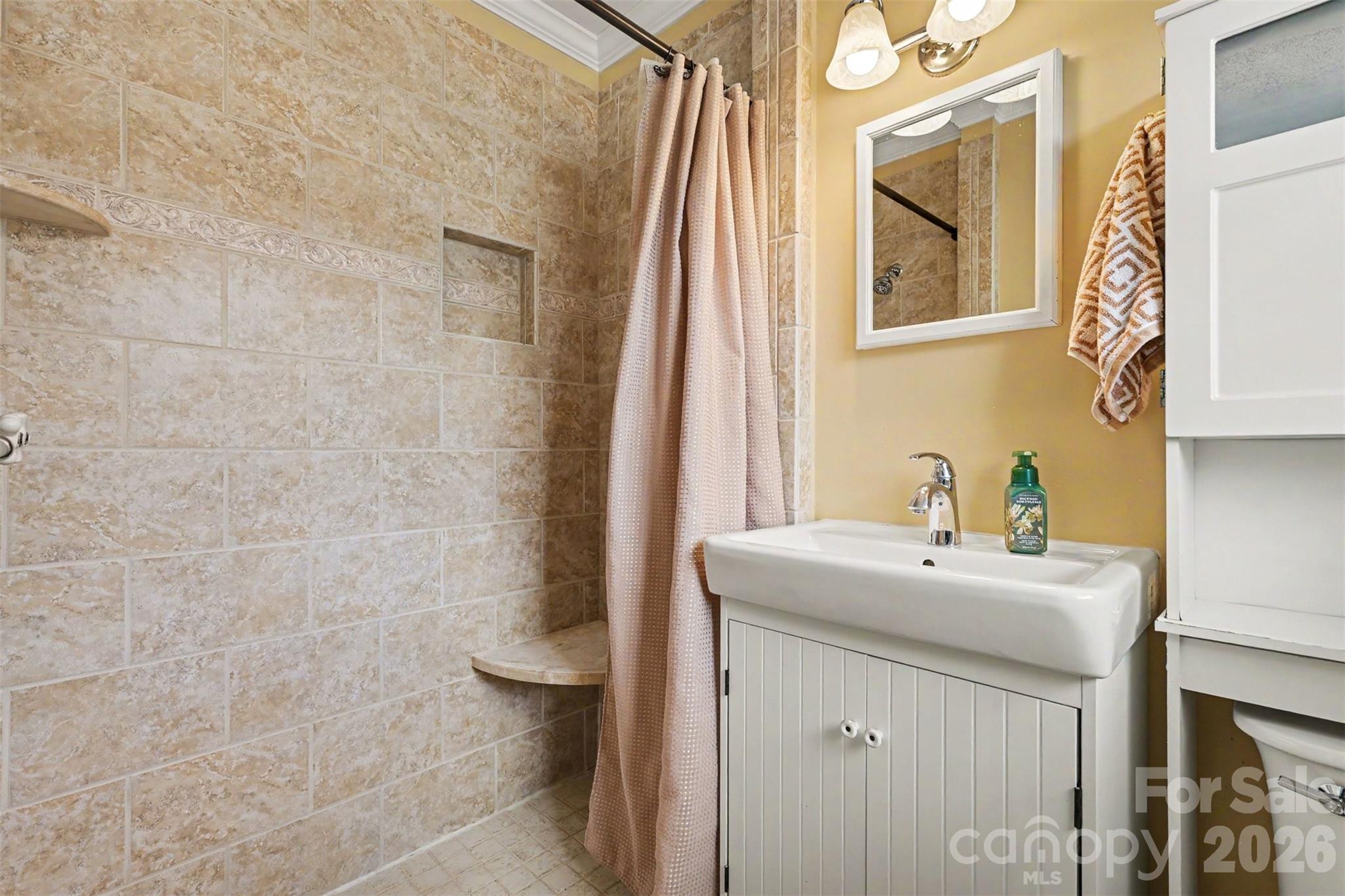114 Carderock Court — Charlotte